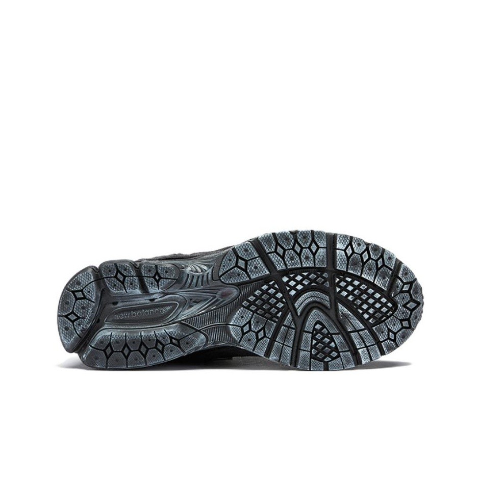 New Balance 2002R Protection Pack Phantom – M2002RDB Size