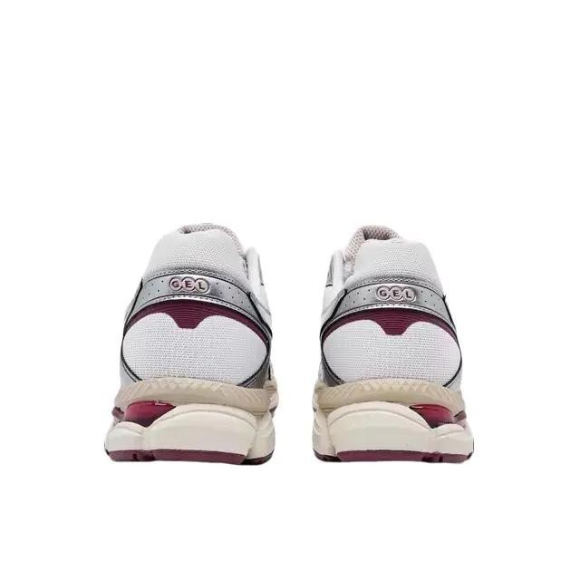 ASICS Gel-Cumulus 16 Cream Beniimo Purple Men’s Sports Sneaker 1203A733-104