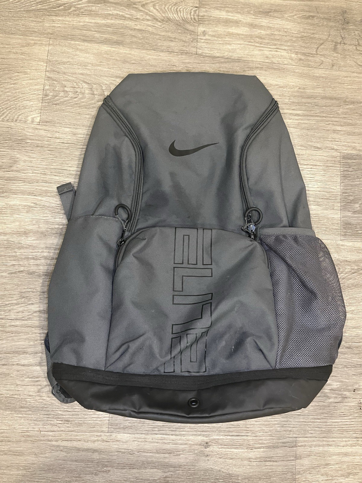 Nike Elite Gray/Black Backpack Zip Closure Padded Adjustable Straps Travel