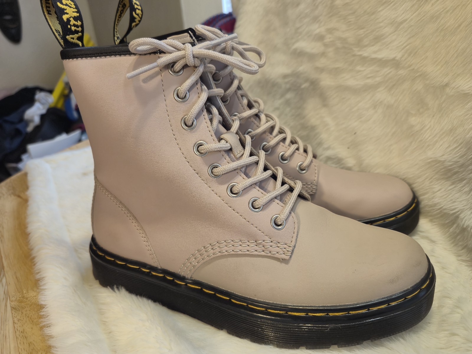 Dr. Martens Zavala 8 Hole Boots. M-6. W 7.5 New Condition!