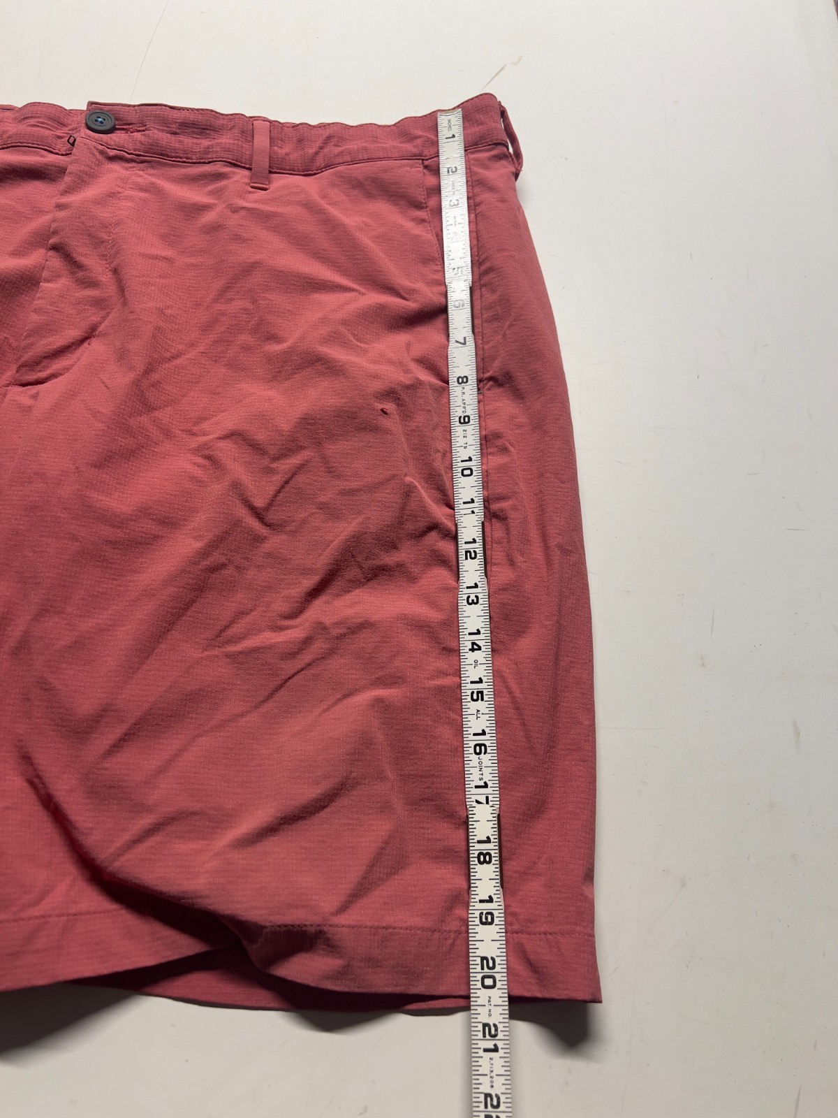 Tommy Bahama Chino Shorts Red Flat Front Casual Travel Beach Vacation Mens Sz 38