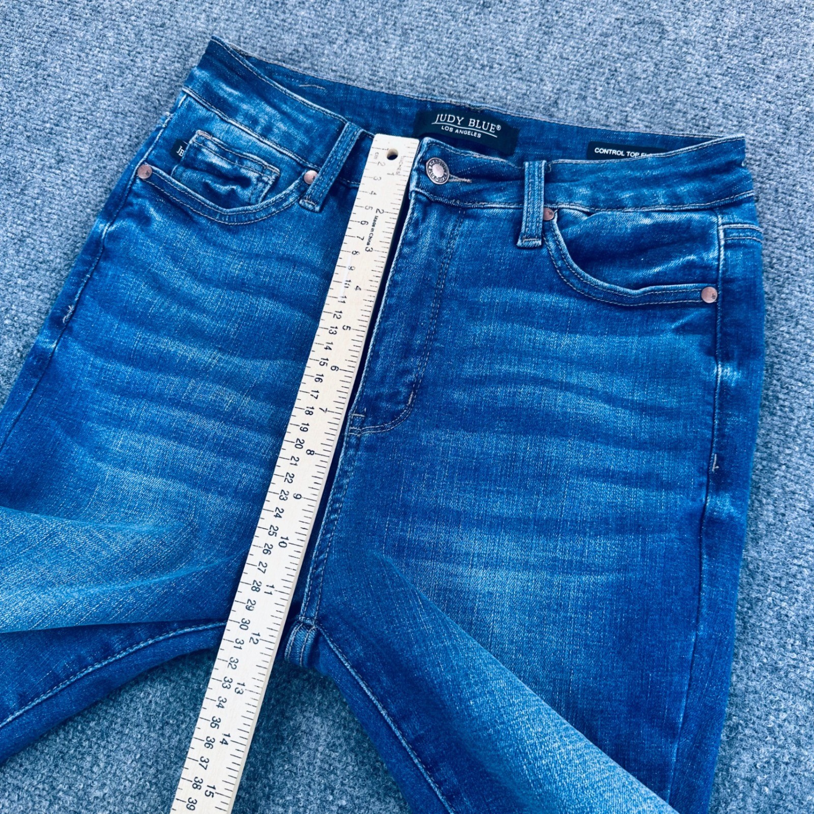 Judy Blue Control Top Flare Jeans Medium Wash Raw Hem Womens 7/28 Stretch Casual