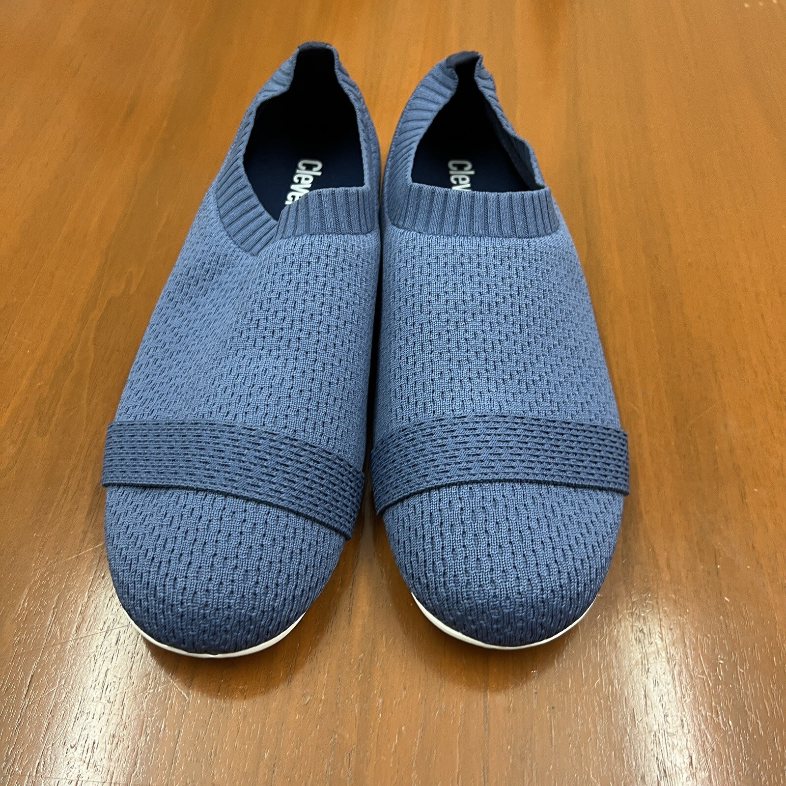 Men’s Clever Soles Blue Form Fitting Comfort Shoes Size 10 NWOT