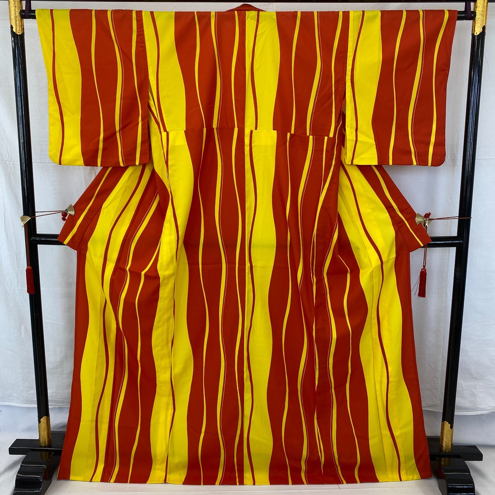Japanese Vintage Kimono Polyester Yellow No Lining Traditional Length 66 in