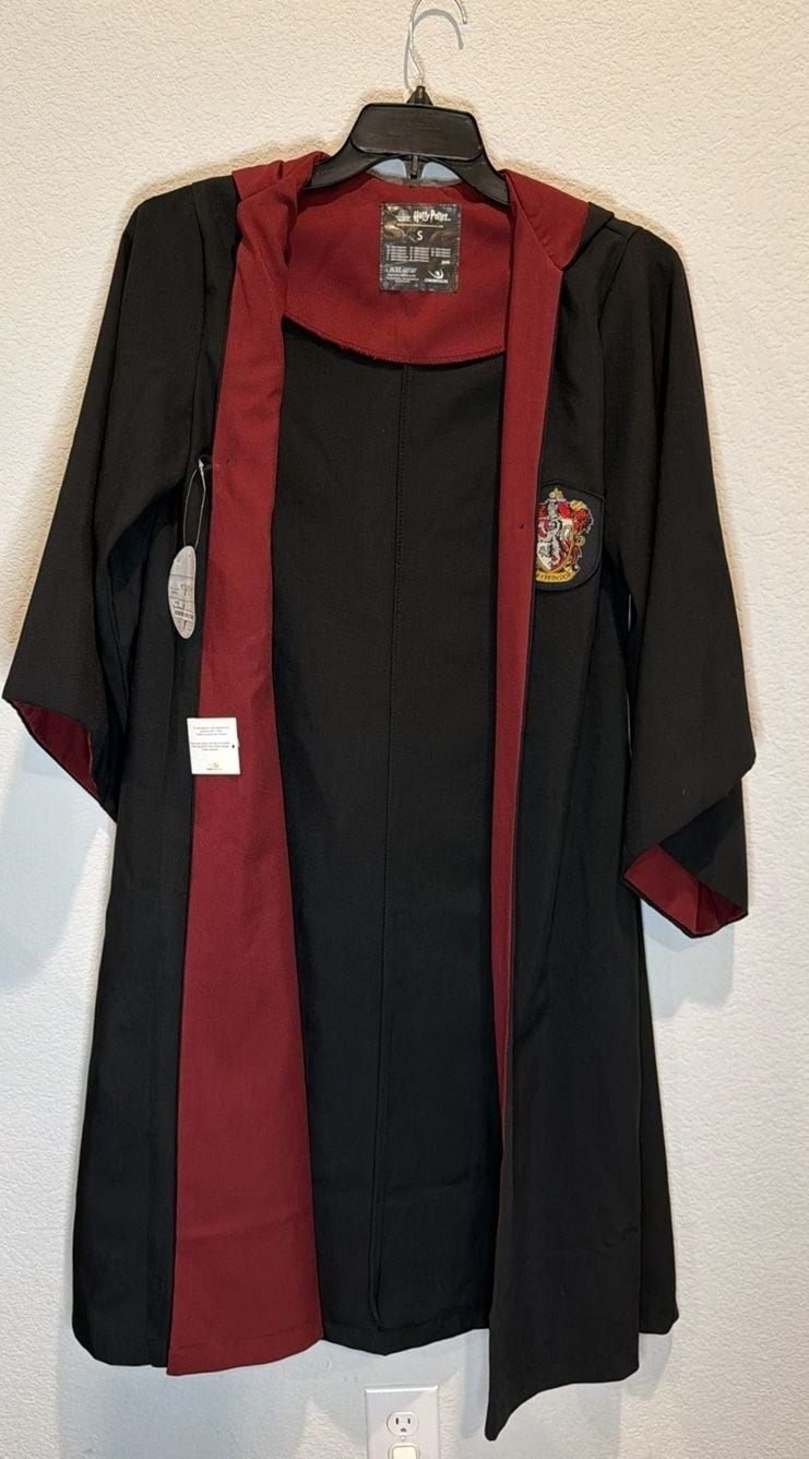 Harry Potter Gryffindor Wizard Robe Size S Item 0293