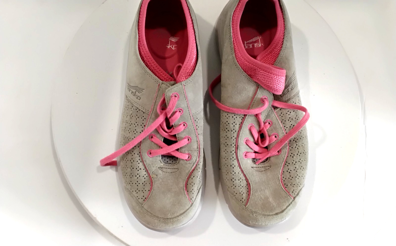 Dansko Elise Sneakers Womens EU 40 US 9.5 Taupe Gray Pink Suede Comfort Shoes