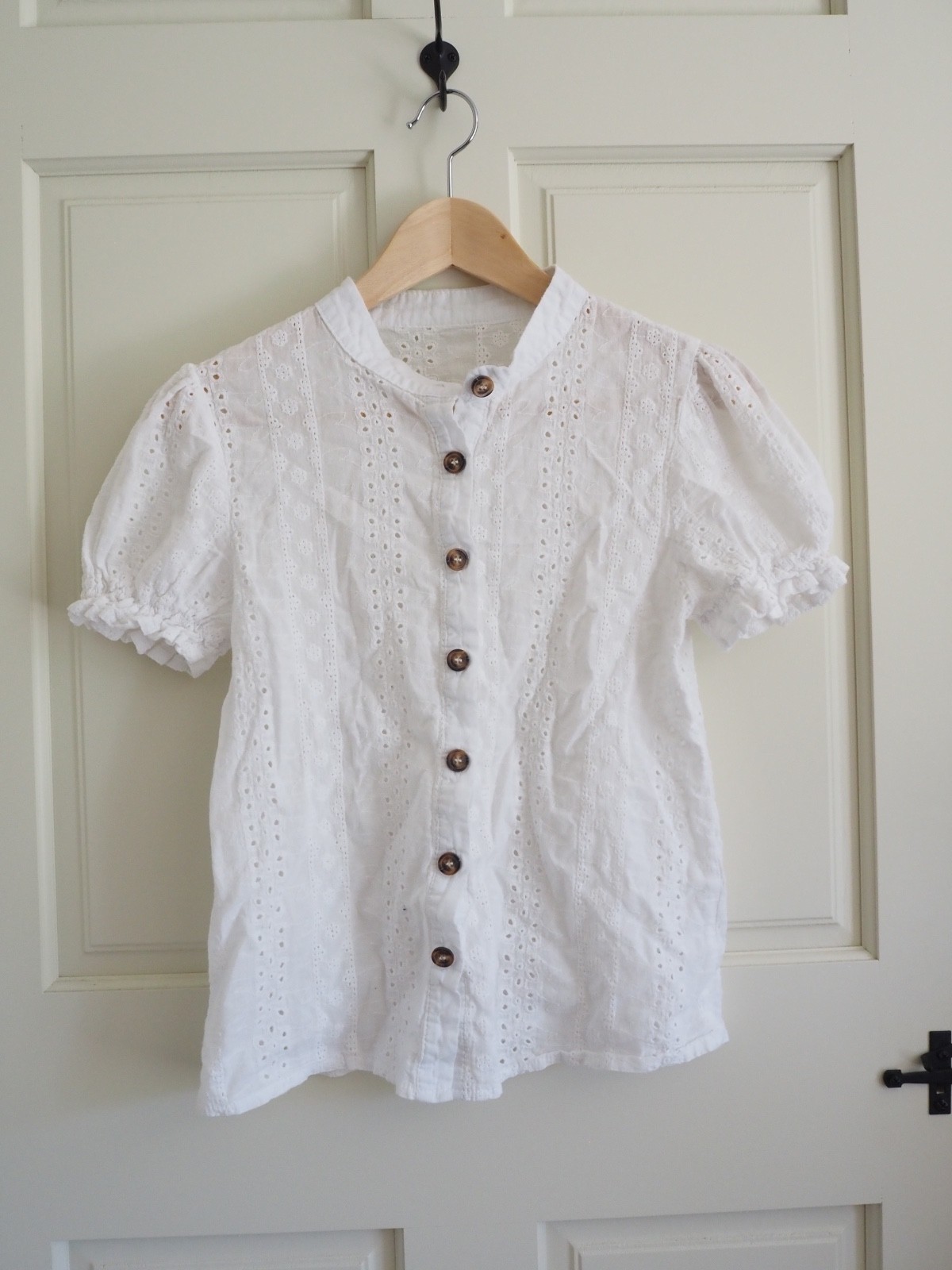 Shein Size S Cute Button Up Eyelet Lace White Short Sleeve Blouse