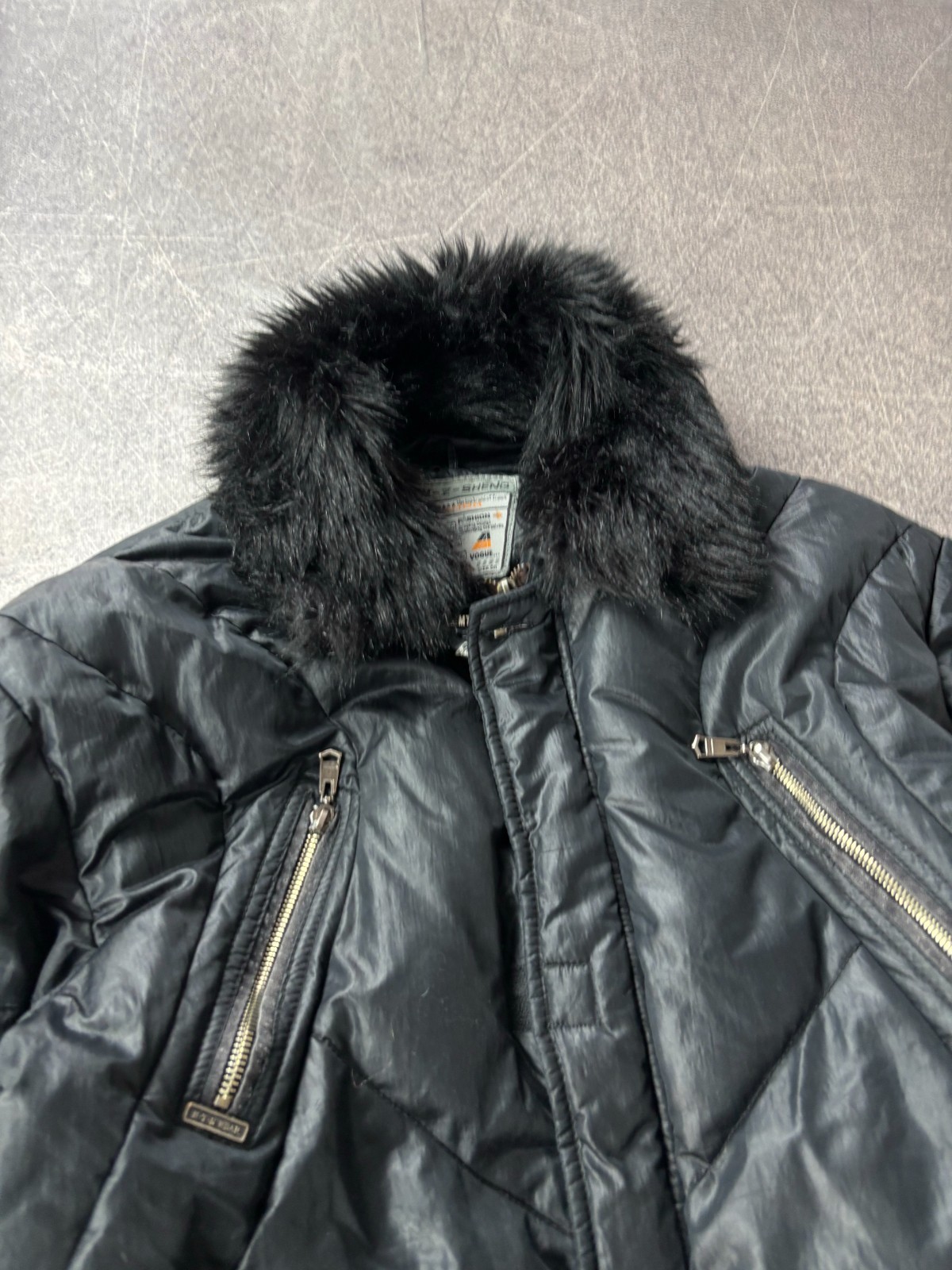 Vintage Y2K Black Puffer Bomber Jacket Faux Fur Collar Shiny Aviator Streetwear