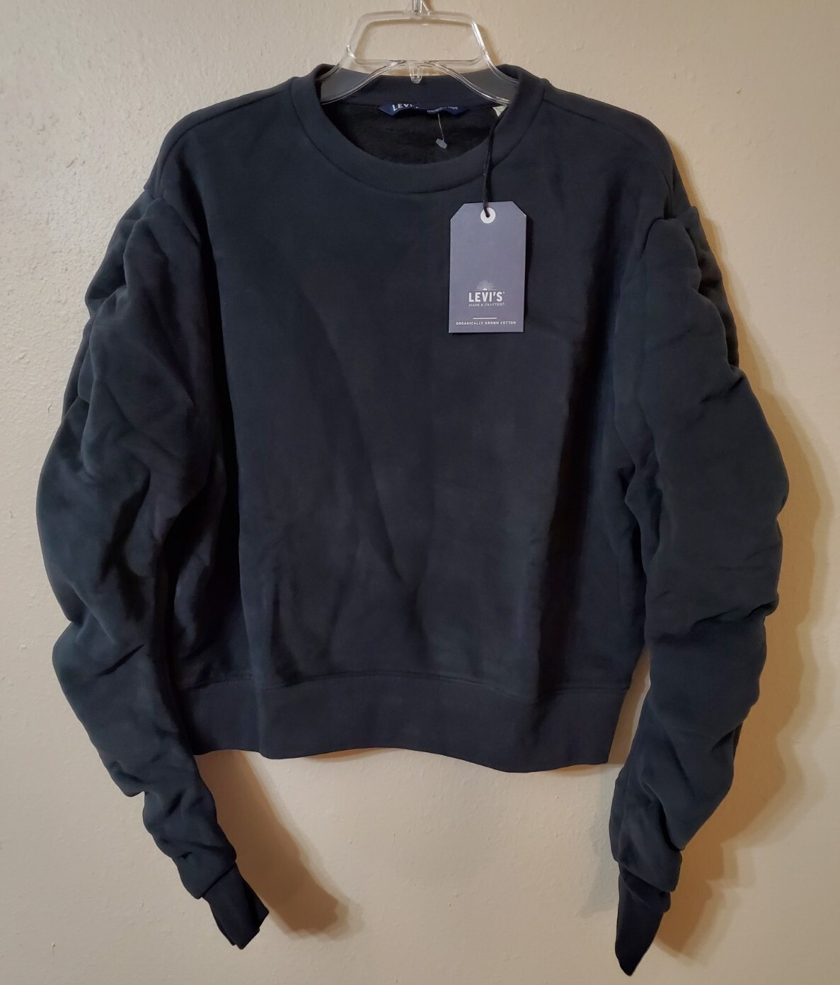 Levi’s Made And Crafted Black Cropped Crewneck Riptide Cotton Sweatshirt Size M