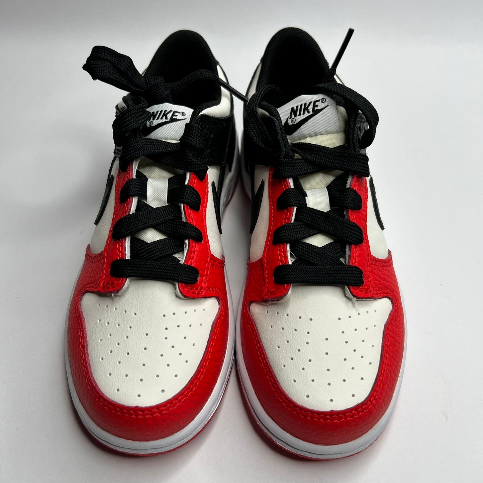 NBA × Nike Dunk Low EMB ‘75th Anniversary Chicago Bulls’ DC9564-100 Size 1Y BNIB