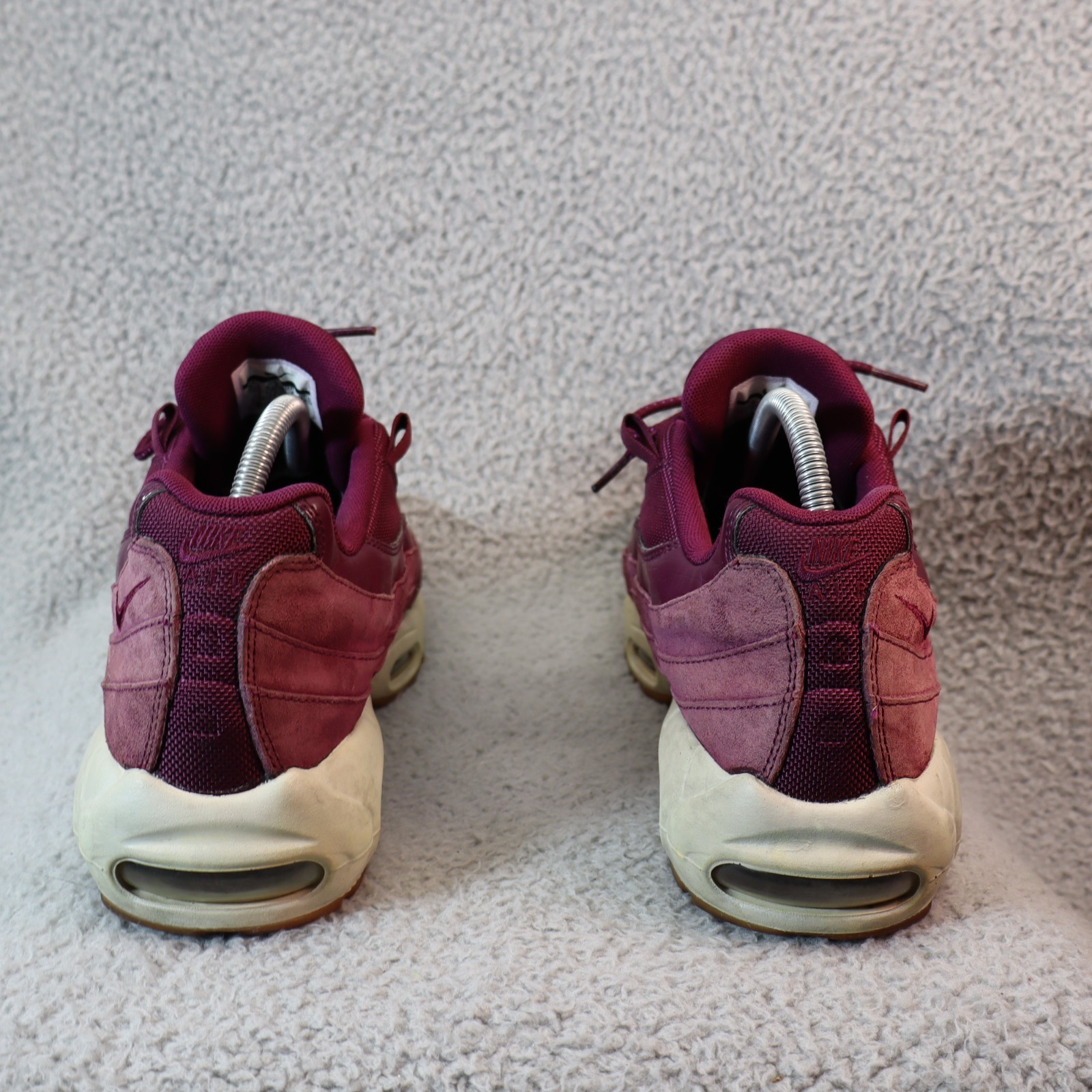 Air Max 95 Bordeaux Gum SE Sz 10.5 Used no box