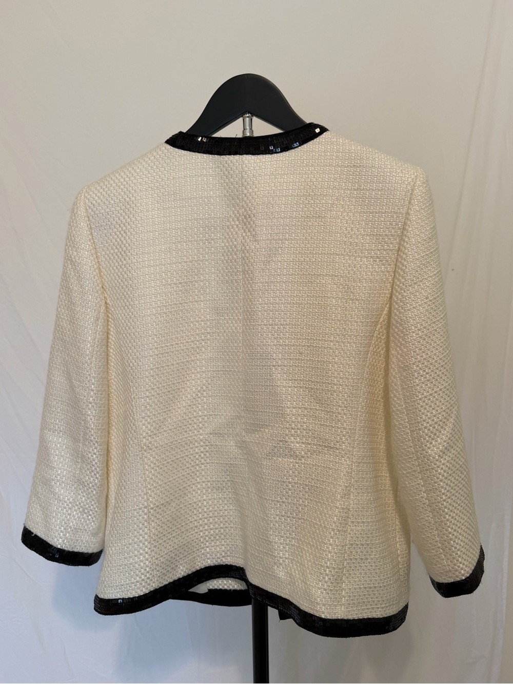 Tahari Arthur S. Levine Ivory Tweed Sequin Trim Open Front Jacket Blazer Size 10