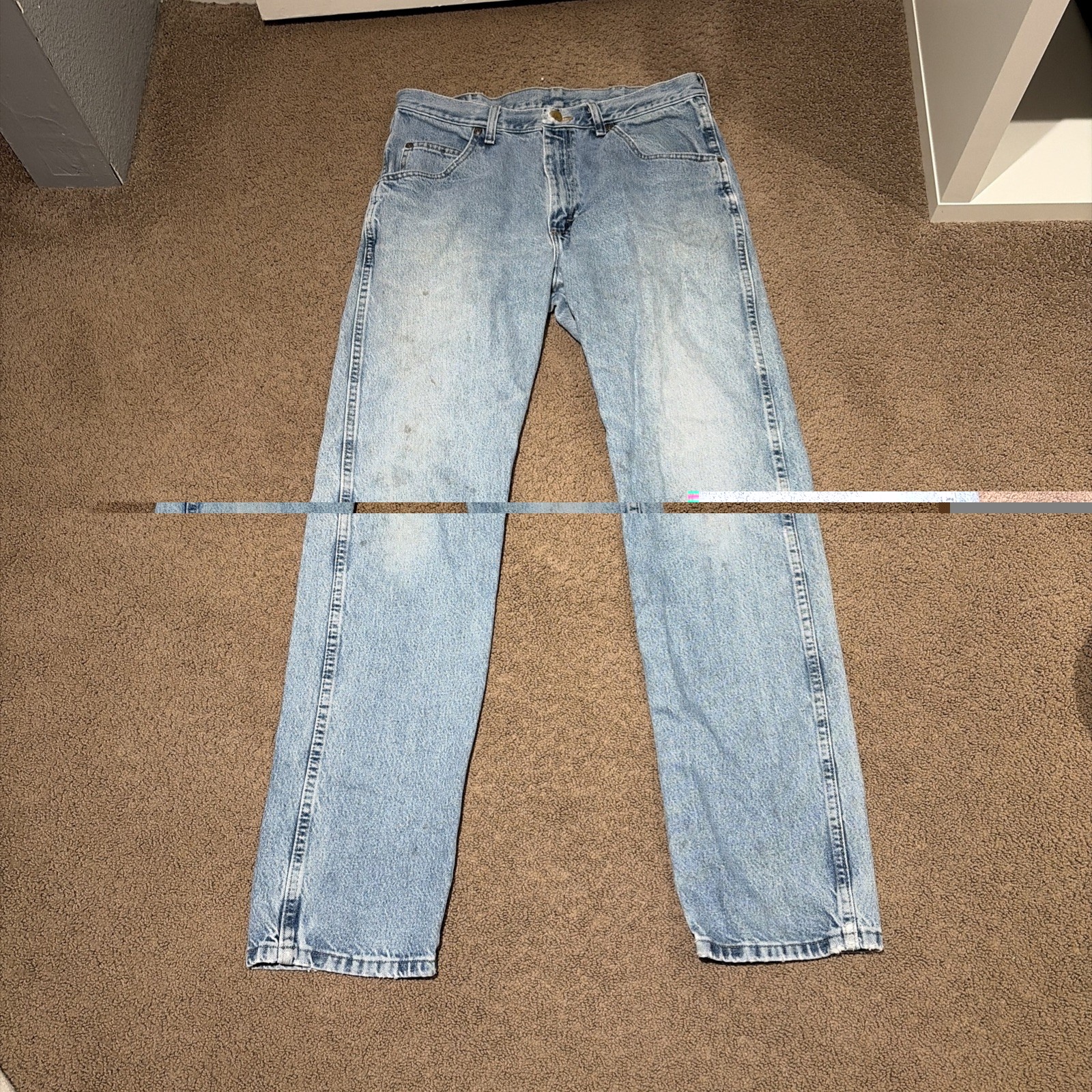 Wrangler Vintage Light Wash Relaxed Fit Mens Jeans 34×34