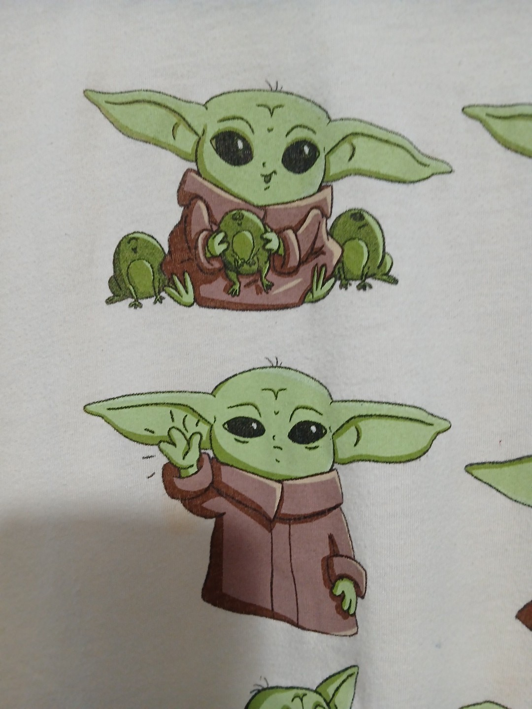 Mad Engine Star Wars Grogu Baby Yoda Short Sleeve Medium Unisex