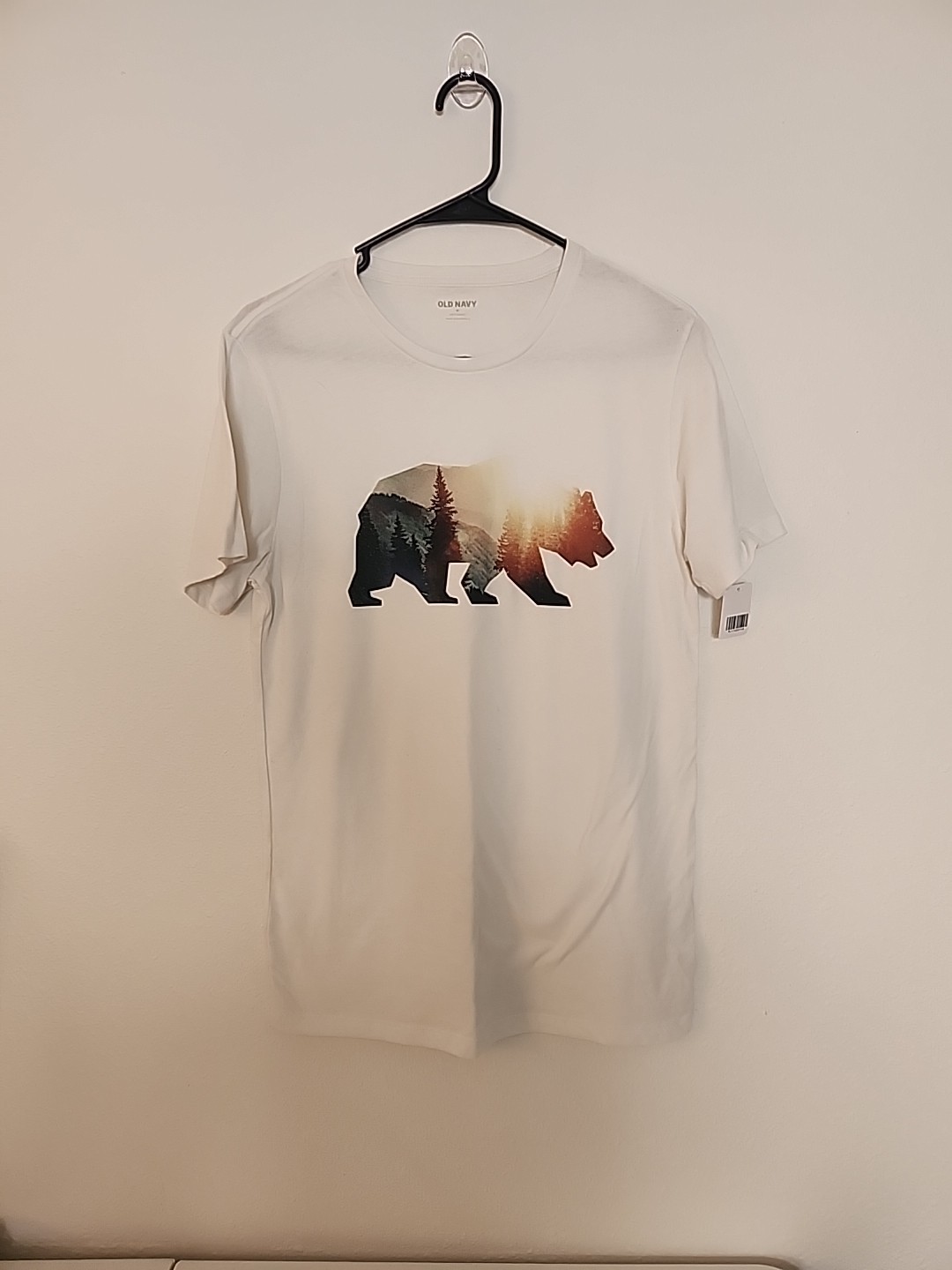 New Old Navy Soft Washed White Sunset Bear With Nature Theme Tee Size Medium