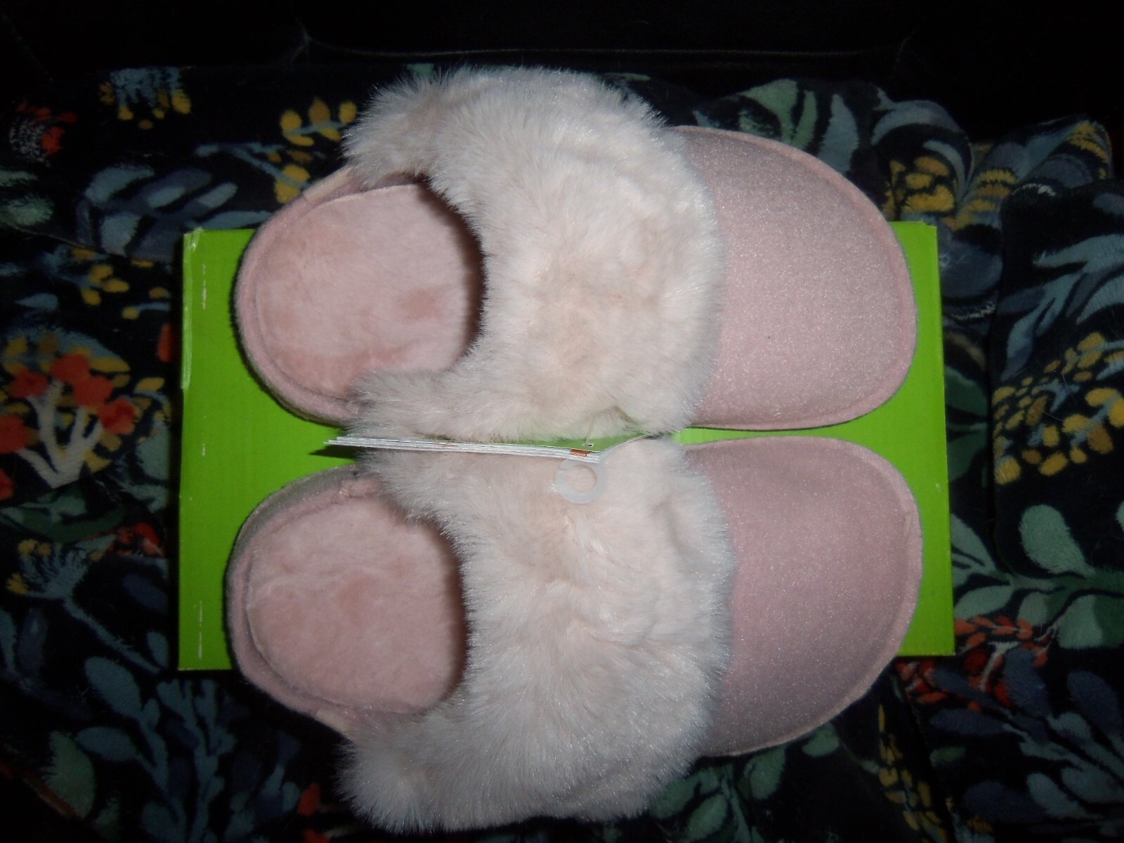 Crocs Classic Luxe Pink Rose Dust Fur Fuzzy Scuff Slippers Mule Kids W 4/M 2 New