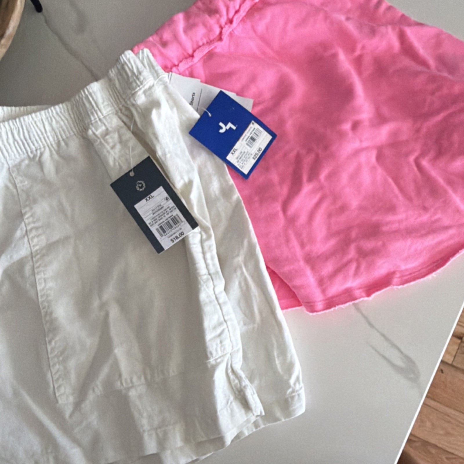 2 Women’s Shorts Elastic Waist XXL NWT Joylab and Universal Threads