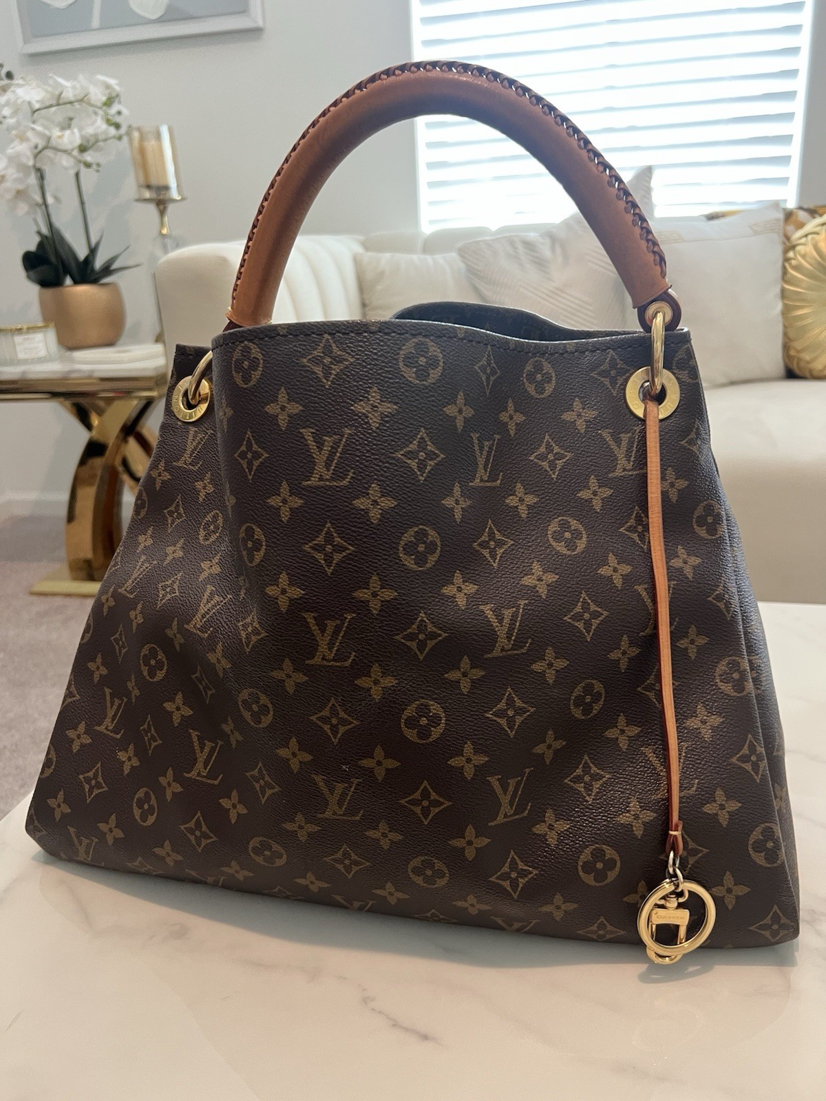 LOUIS VUITTON Artsy MM Bag | Monogram Canvas | Shoulder Bag | 100% Authentic