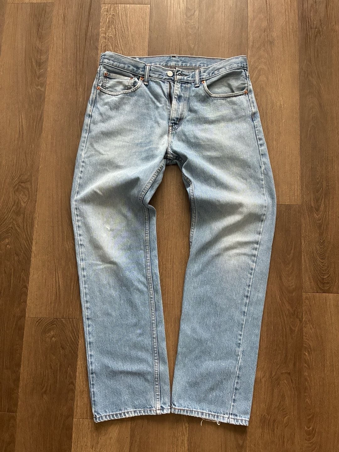 Levi’s 505 Straight Fit Light Wash Jeans 33×32