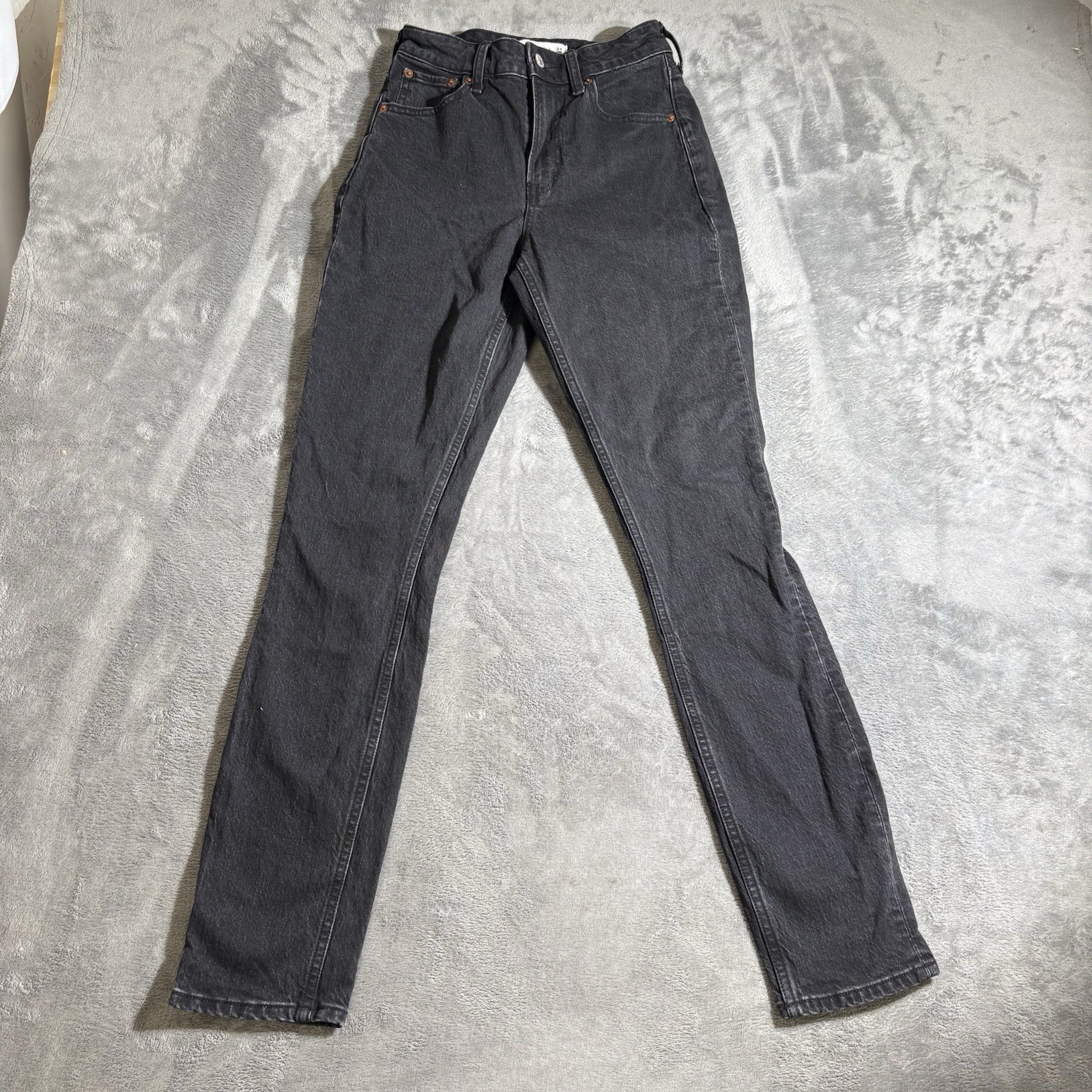 Abercrombie & Fitch Curve Love 90s High Rise Black Wash Jeans 24 Long
