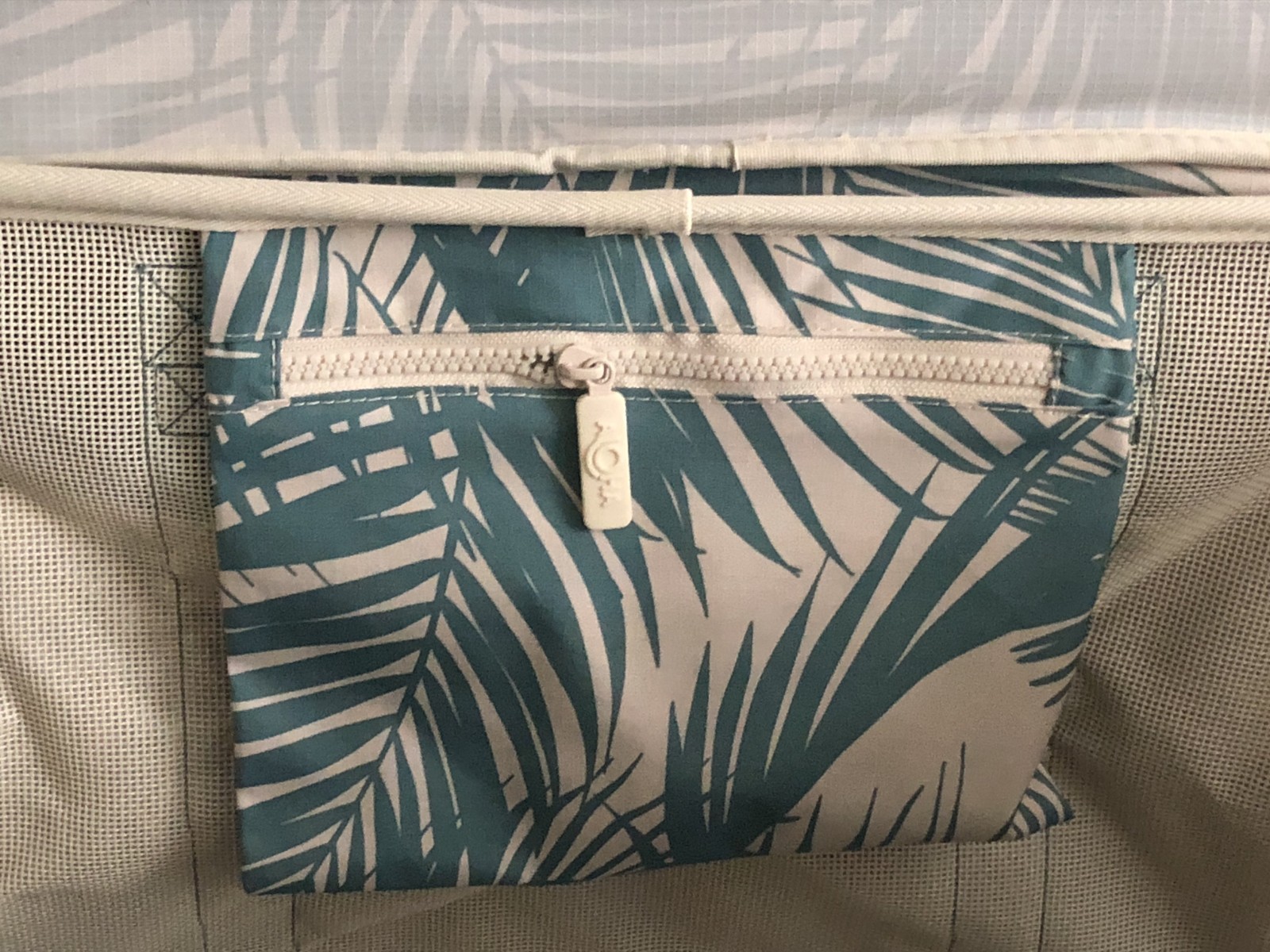 aloha clevermade collapsible beach tote Teal/Floral Design, New