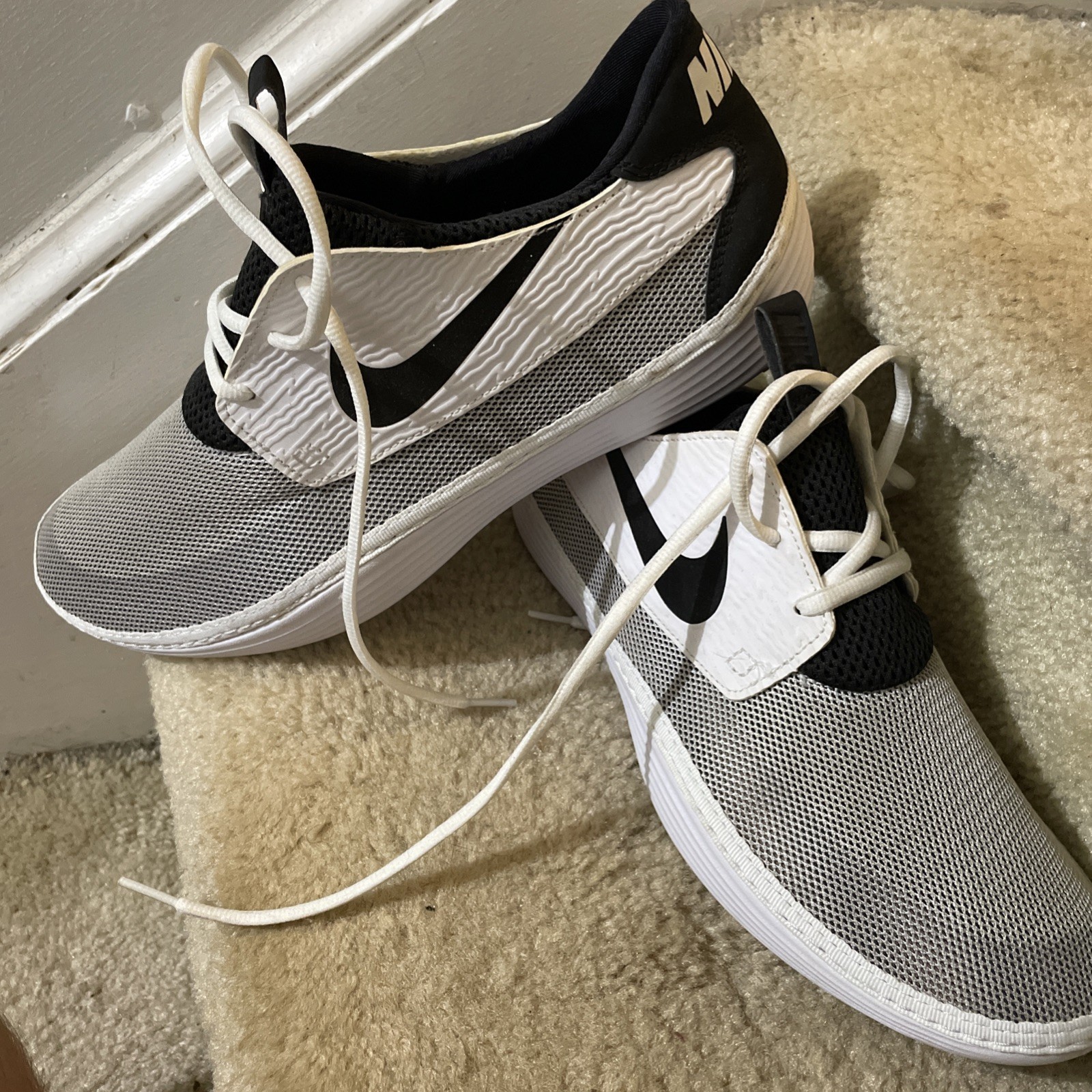 555301-100 Nike Solarsoft Moccasin Men’s 12