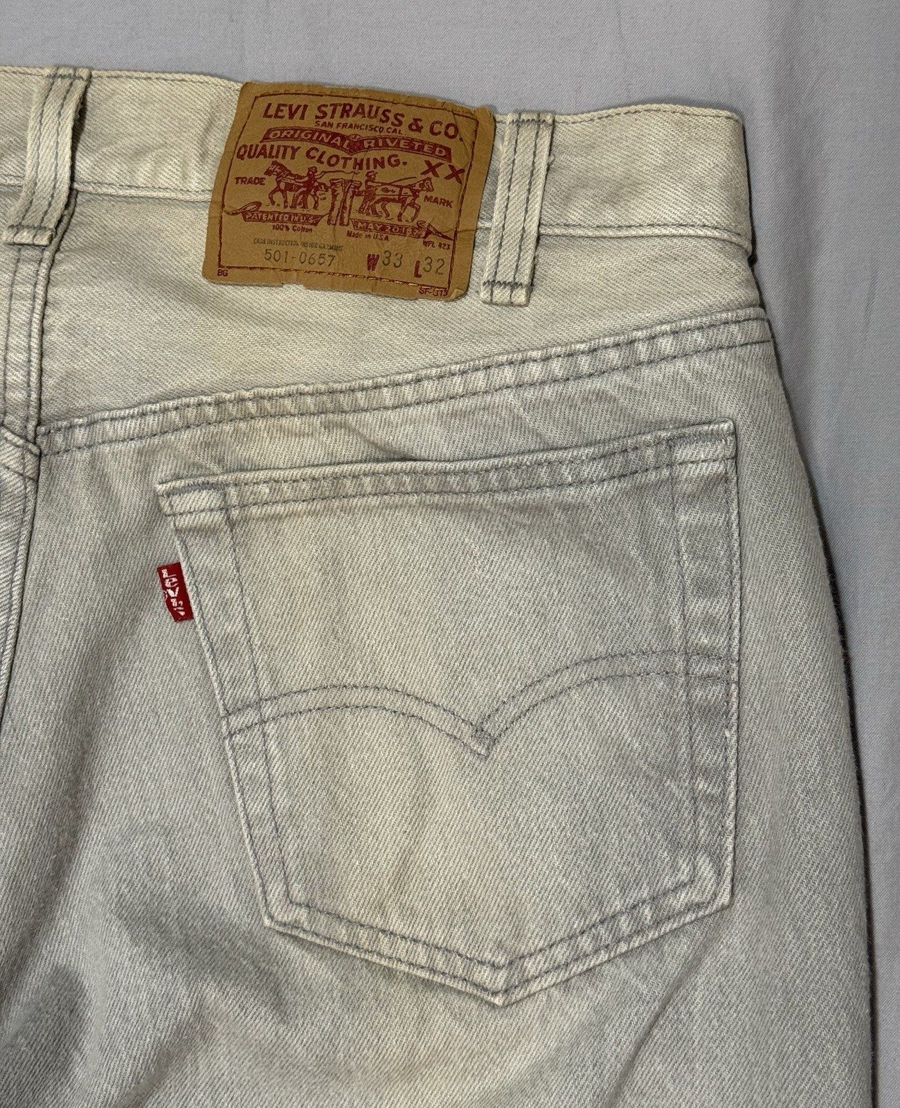 Levi’s 501 XX Mens Gray Light Wash Denim Straight Fit 32×30 Made in USA