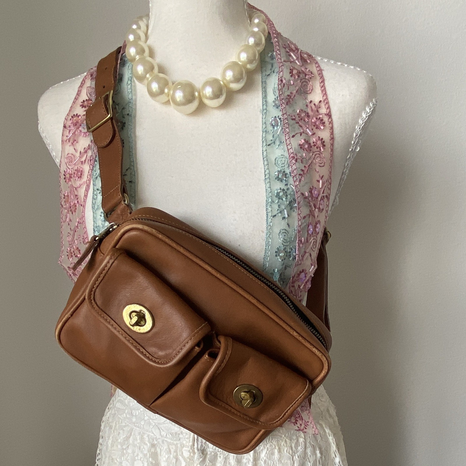 Coach Brown Crossbody Bag Zip Top Turn Lock Pockets Gold Hardware Bag Charm