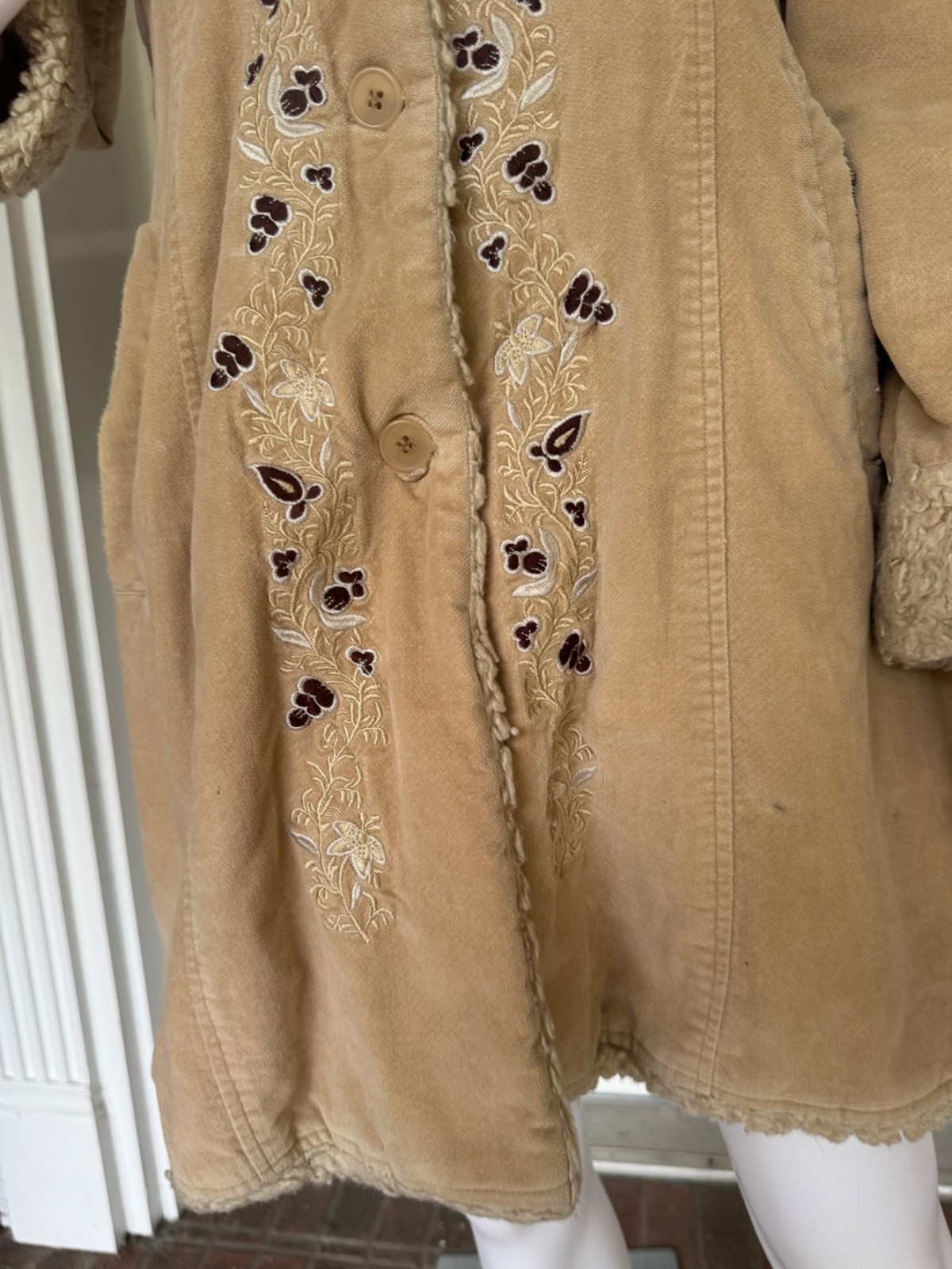STATIC SIZE LARGE Cotton Beige Hooded Quilted Lining Button Up Embroidery