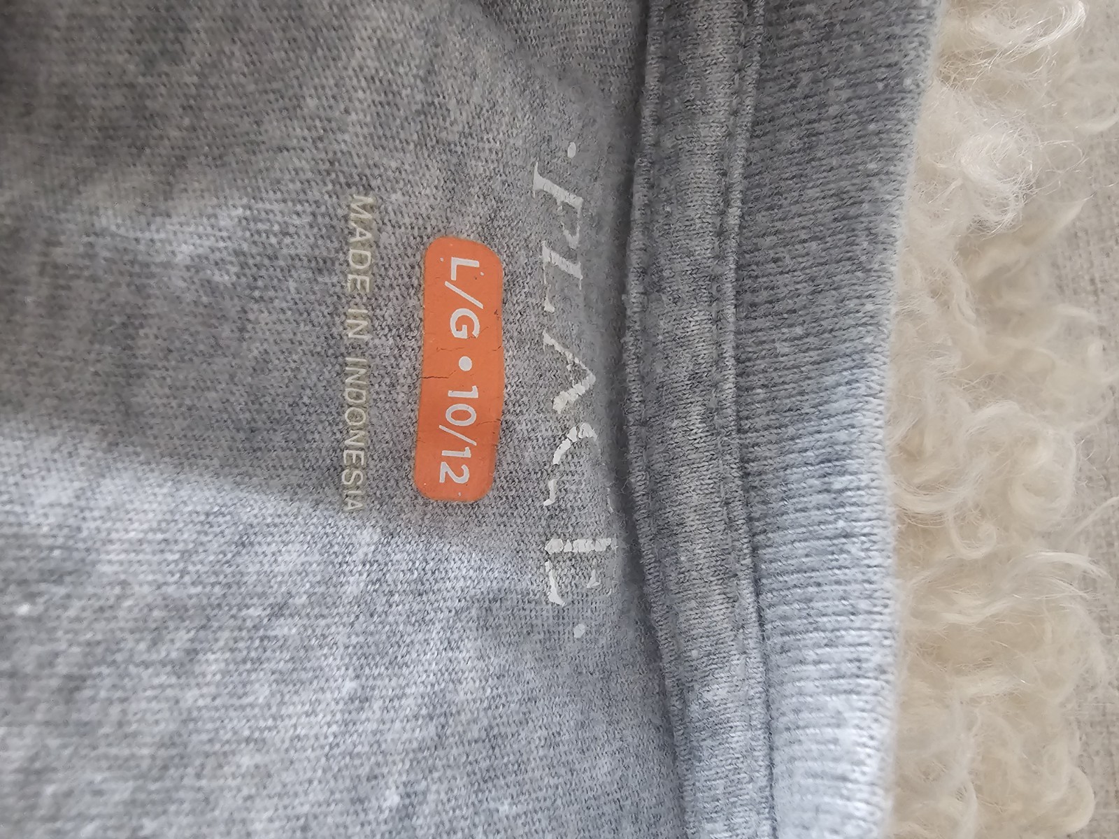 Xhilaration Gray Long Sleeve Graphic Print Crew Neck T-Shirt L/G 10/12