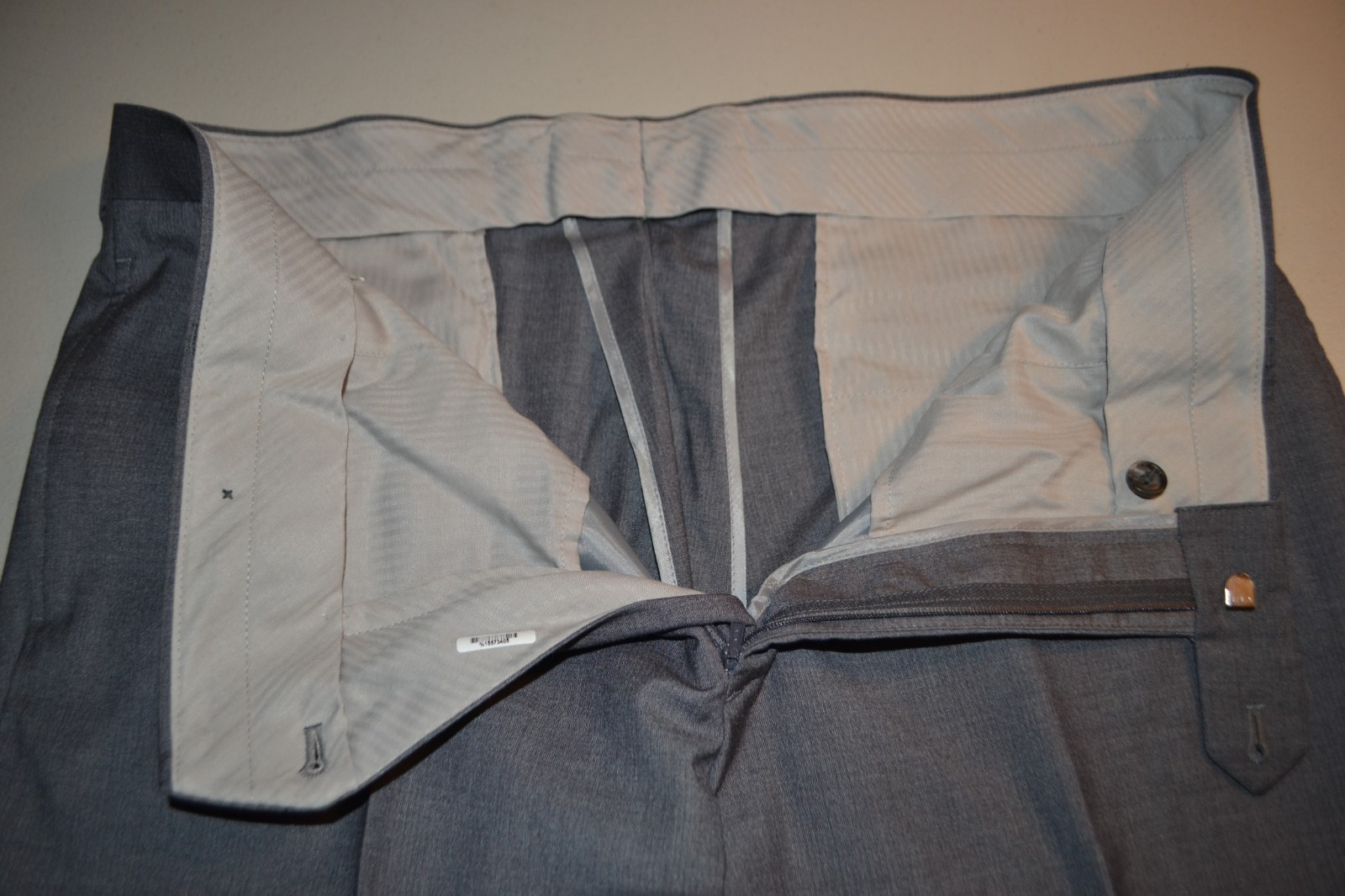 Pronto Uomo Men Gray Polyester Blend 2 Button 3pcs Suit Sz 42R Wst 38×28