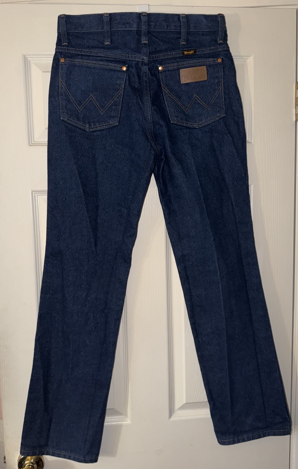 Wrangler Cowboy Cut Men’s Dark Wash Blue Denim Straight Leg Jeans Regular Fit