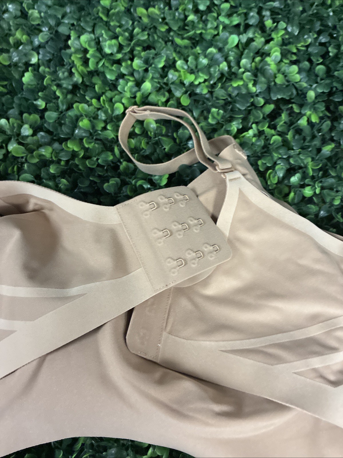 Honeylove Silhouette Wireless Convertible Bra| Color Sand| Size 38 B/C | Large