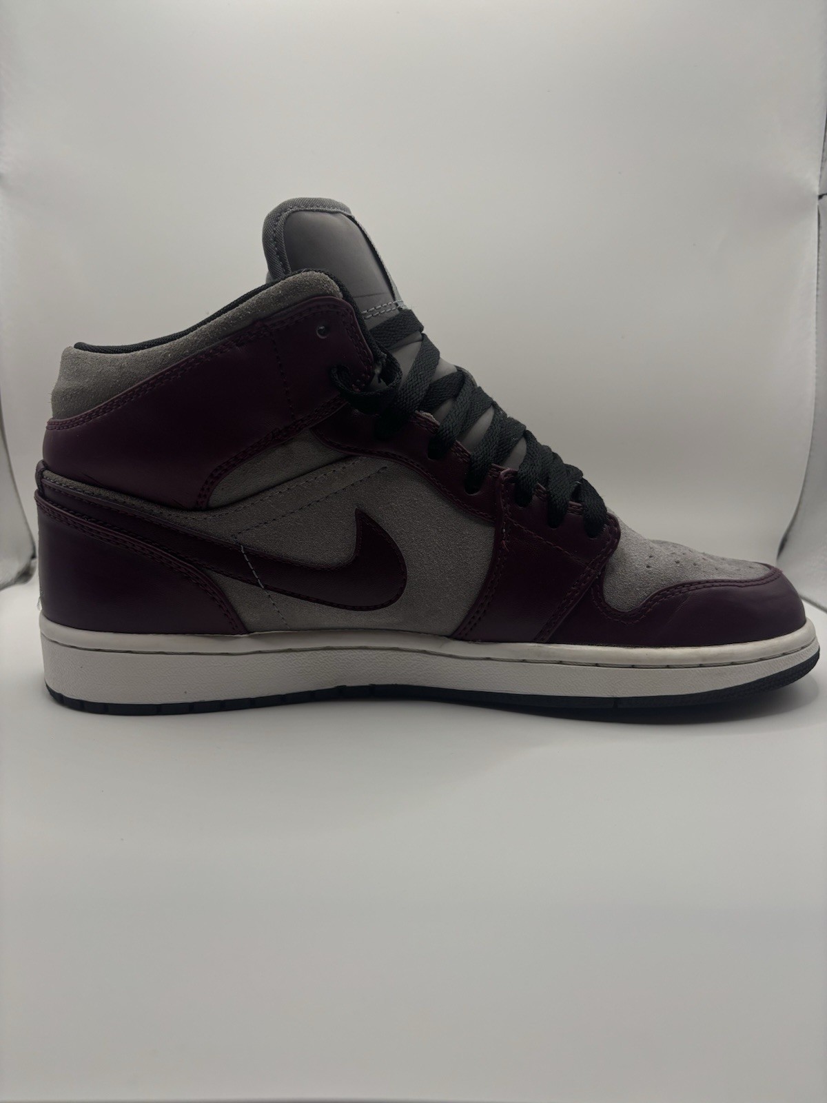 Air Jordan 1 Phat Bordeaux, Men’s Size 9.5, 364770-605
