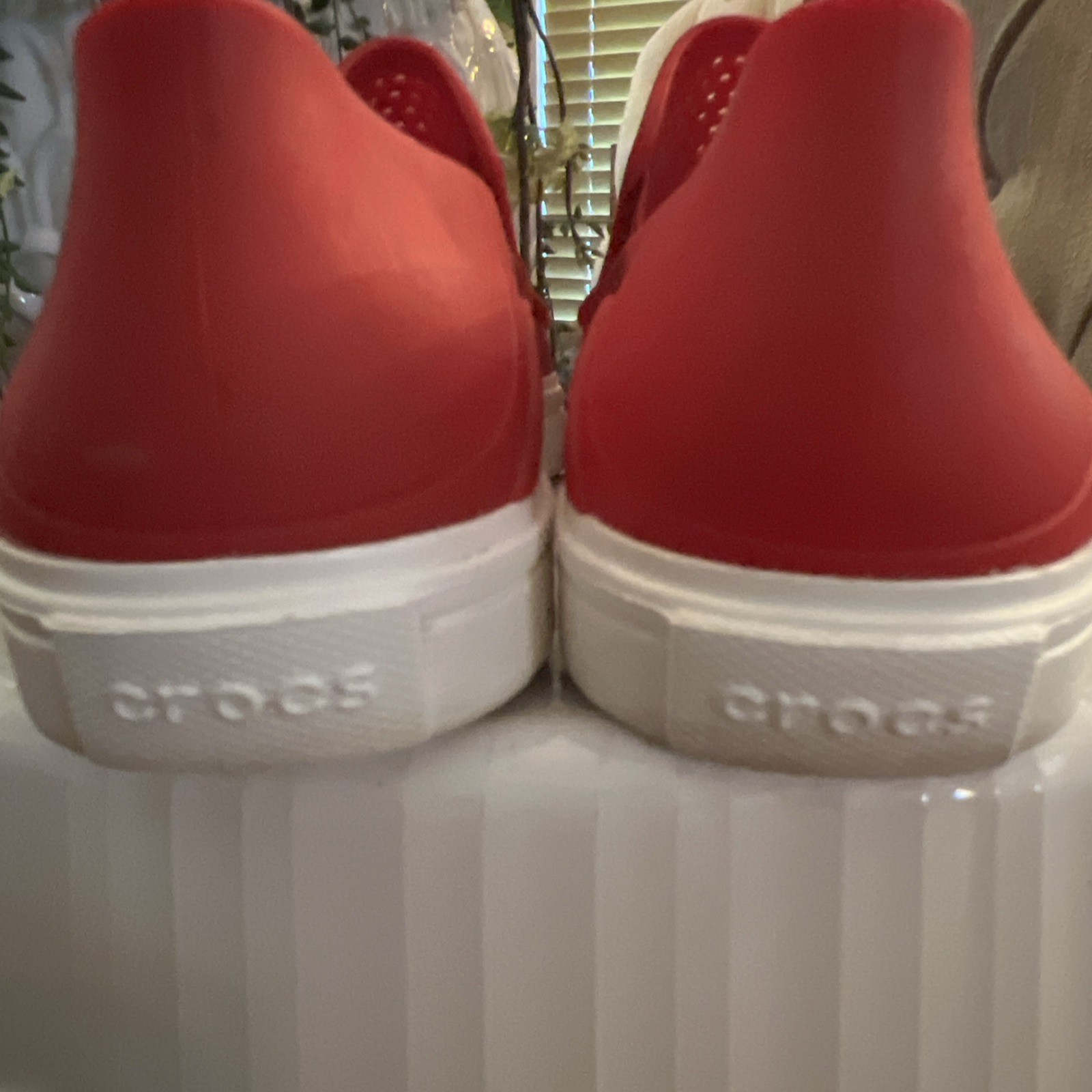 Crocs Womens Sz 9 M Iconic Comfort Slip On Boat Loafer Shoes Excellent condition