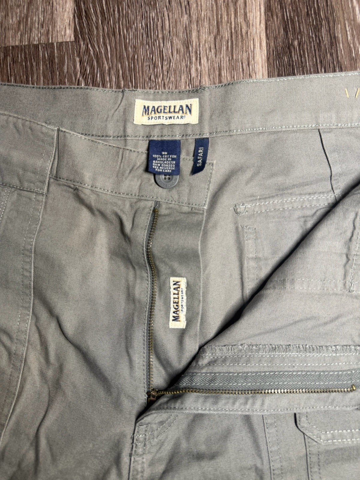 Magellan Sportswear Gray Canvas Cotton Cargo Short Flat Front Zip Pockets Sz 36