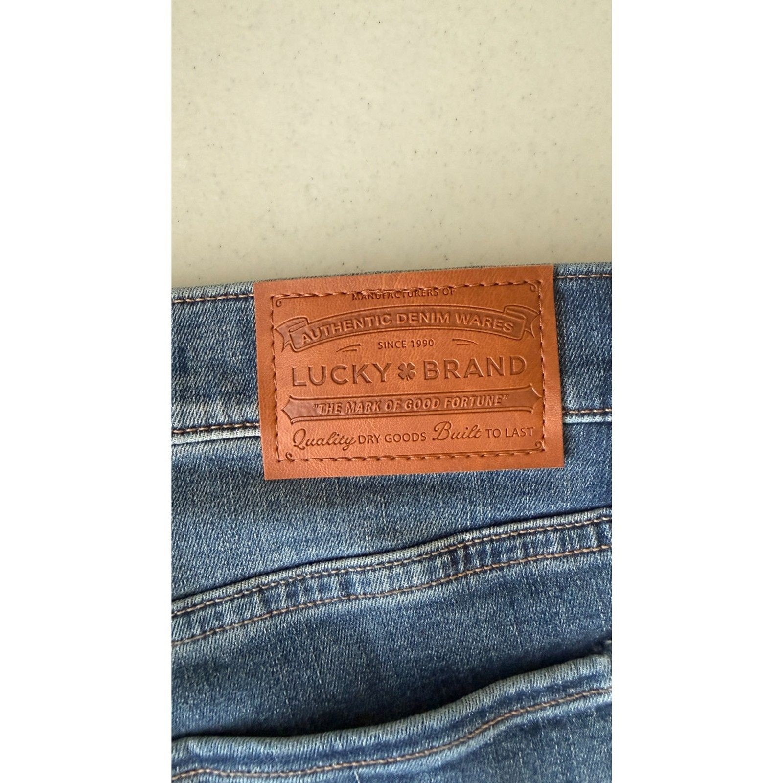 Lucky Brand Sweet Mid Rise Straight Jeans Blue Denim Size 8/29 R