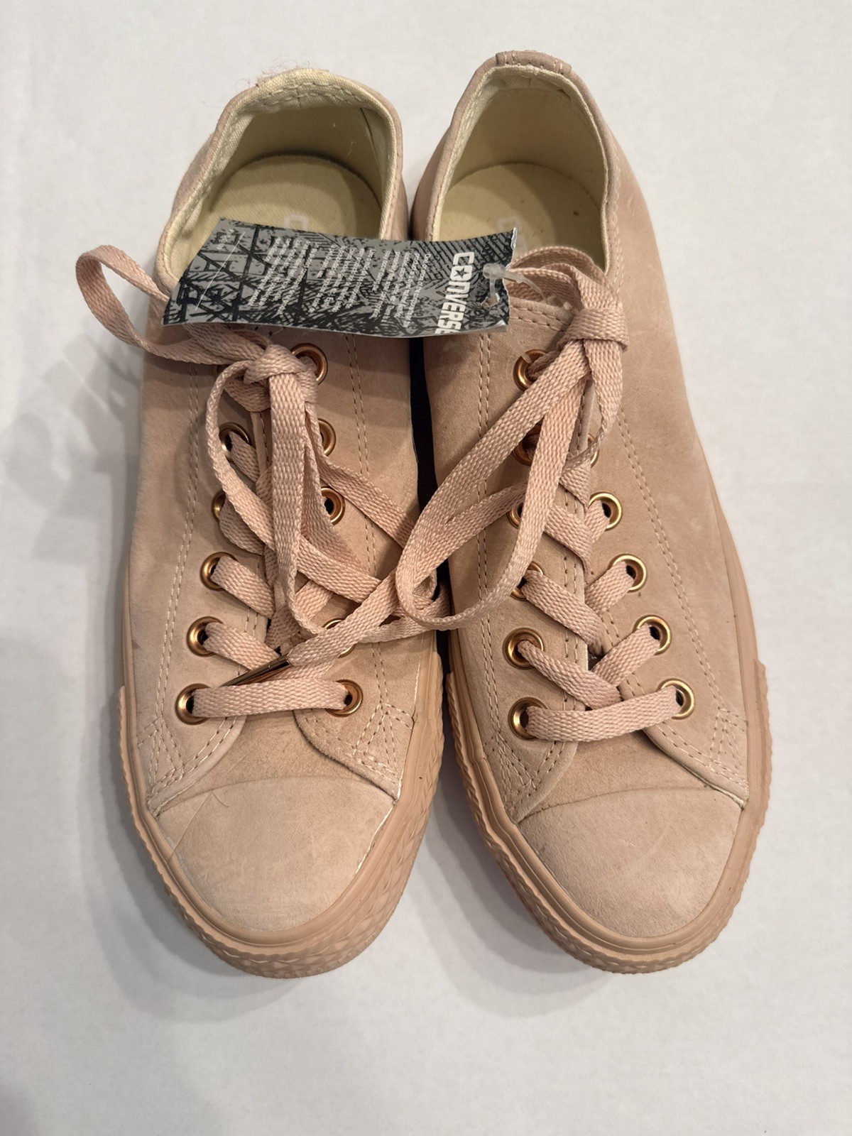 Converse All Star SUEDE Low Top in Rose Gold – Women’s Size US 7 NEW WITH TAG