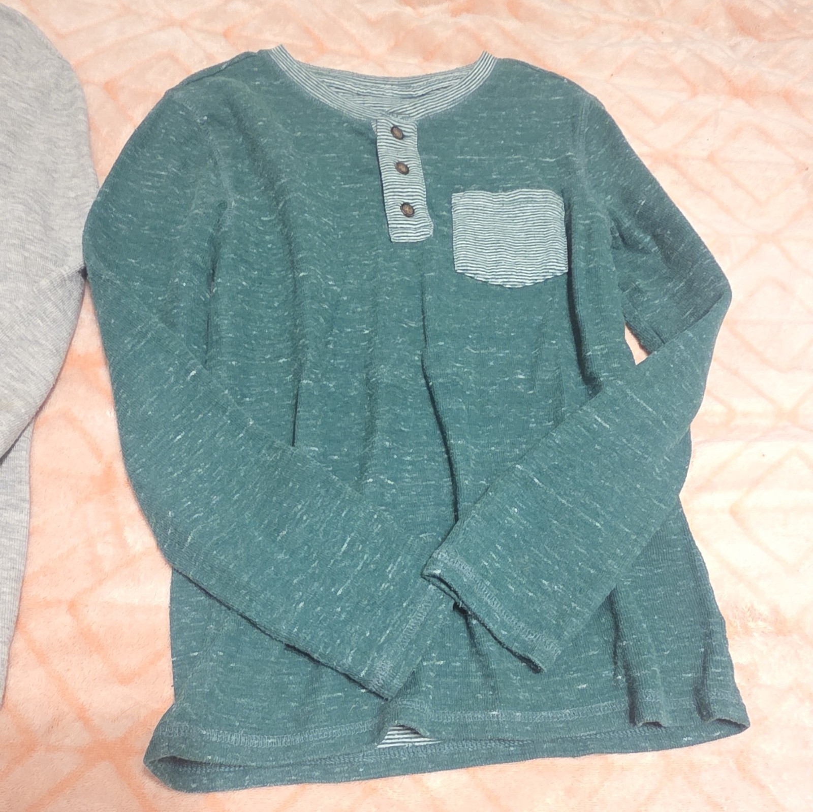 Cat & Jack Boys 2-Pack Long Sleeve Henley Pocket T-Shirt Gray/Green M 8/10