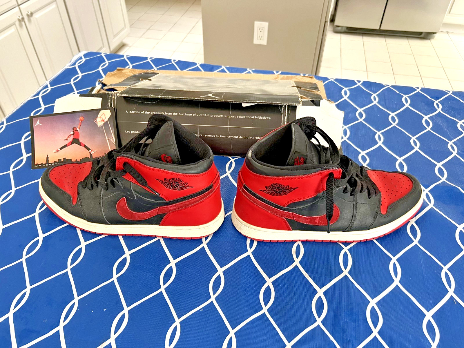 High Top Jordans 1 Red / Black – Size 12 – Early 2000’s