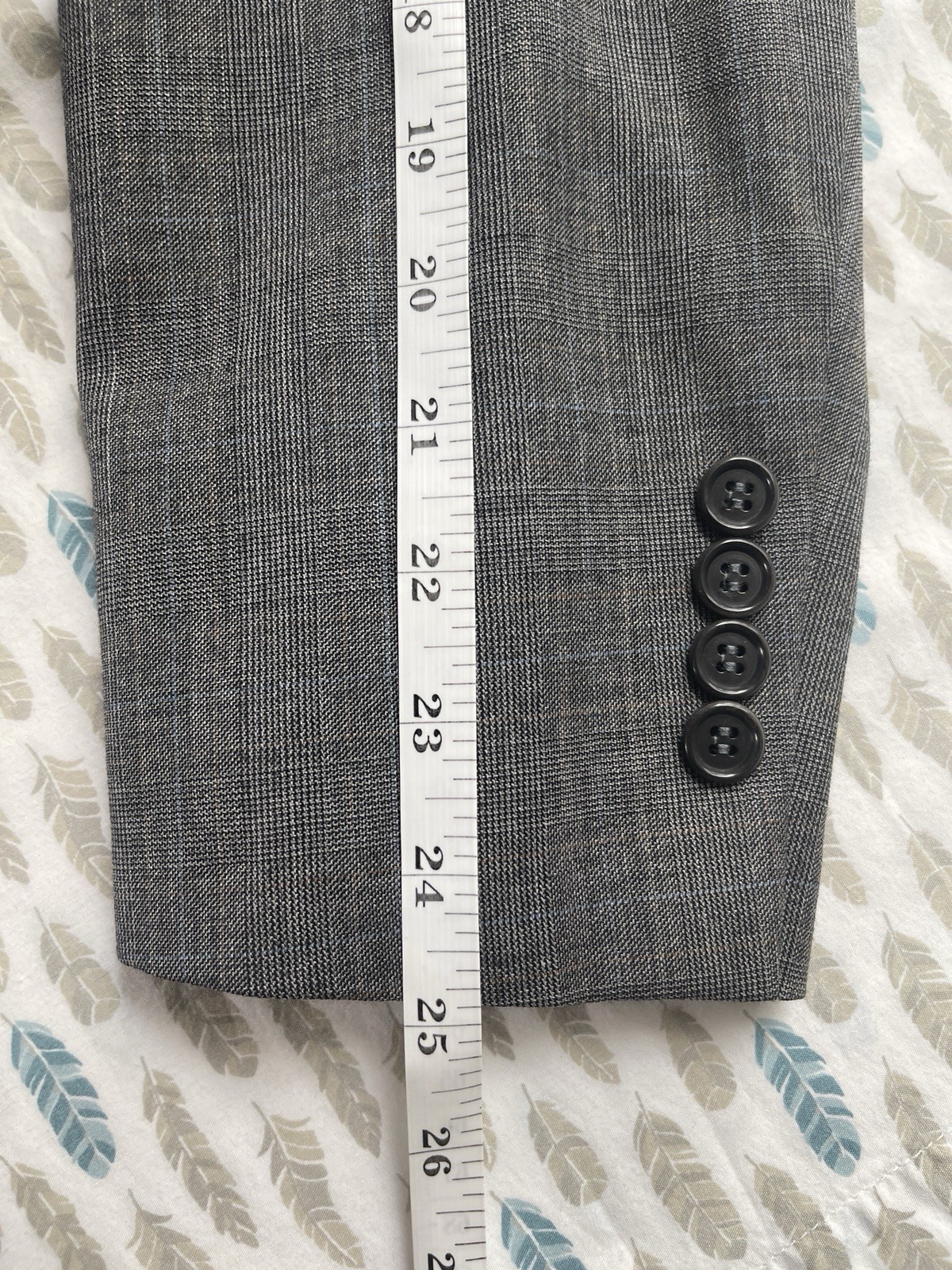 Brooks Brothers Gray Glen Plaid Made in Italy 2 Piece Suit 43R Fits like 44R
