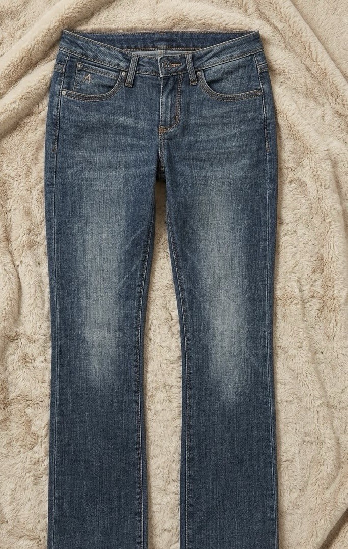 Aura by Wrangler Boot Cut stretch jeans