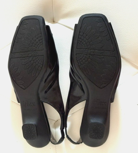 AK ANNE KLEIN Iflex Black Man Made Materials Sandals Open Toe and Back Size 7.5
