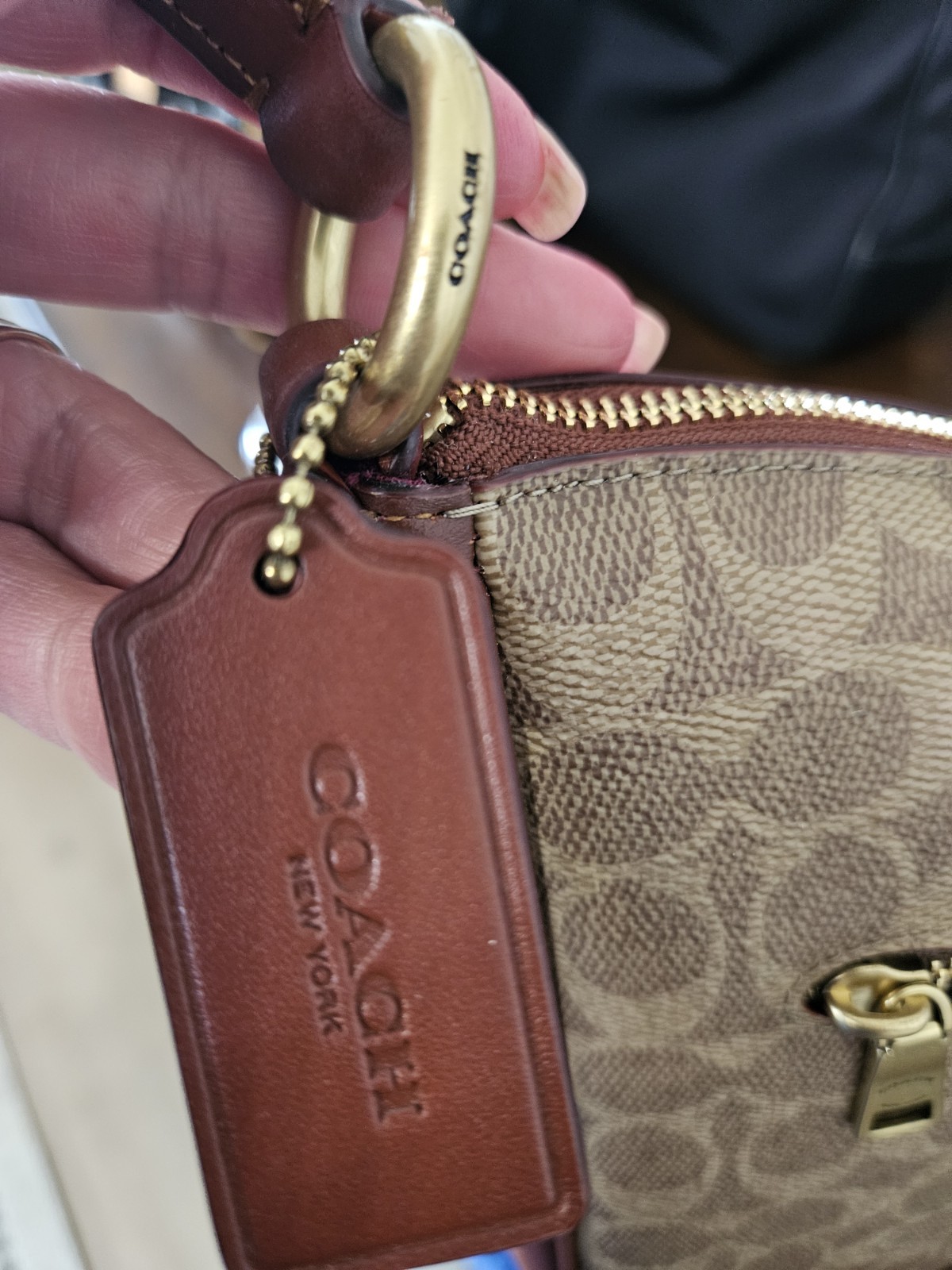 Coach Chaise Signature Logo Brown