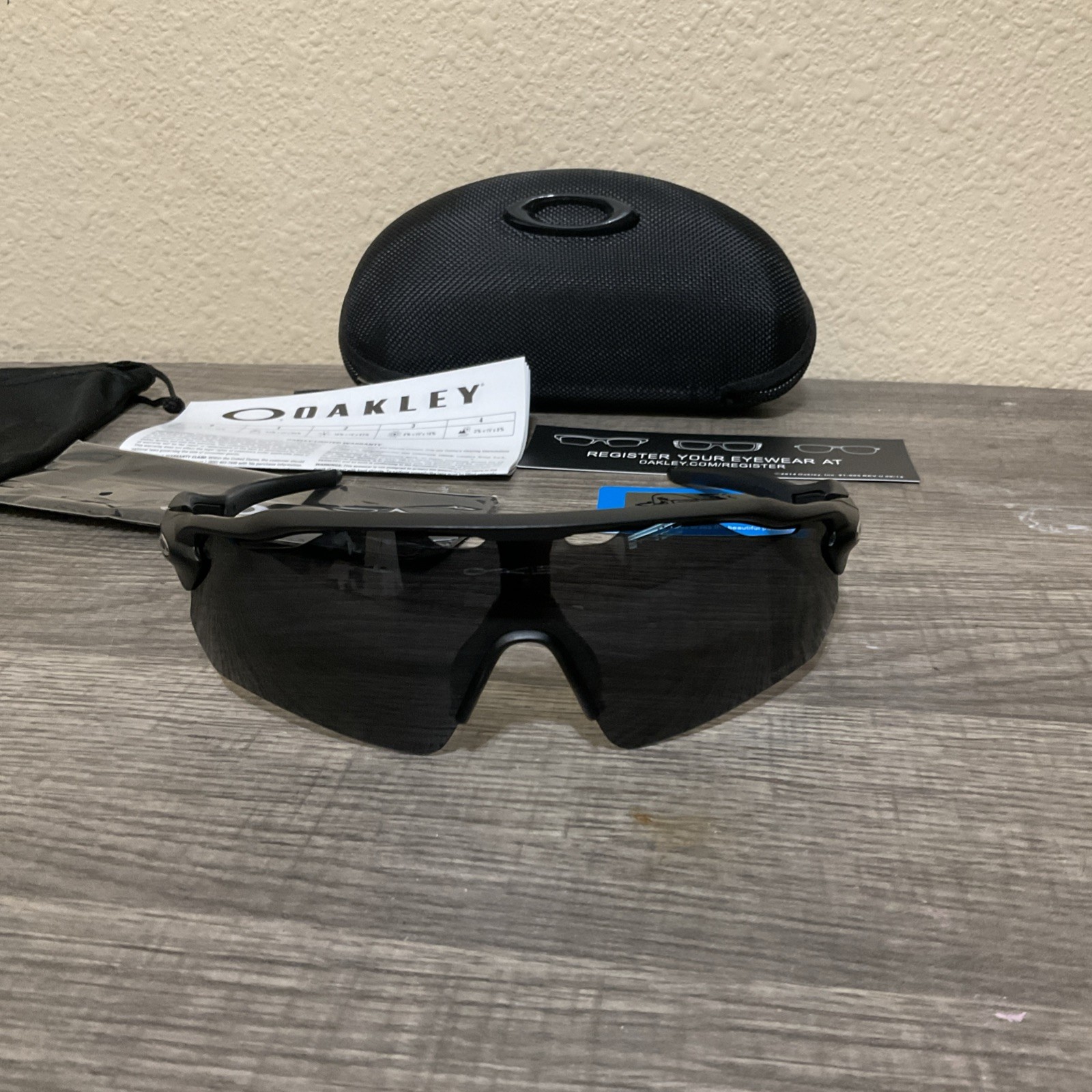 Oakley 009208 Radar Ev Path Men’s Sunglasses Matte Black Frame – Prizm Lens