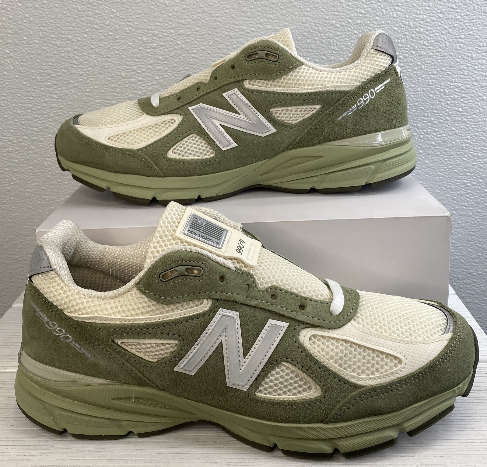 New Balance Made In USA 990v4 Men’s Size 9.5 Olive Leaf Suede Athletic Sneakers