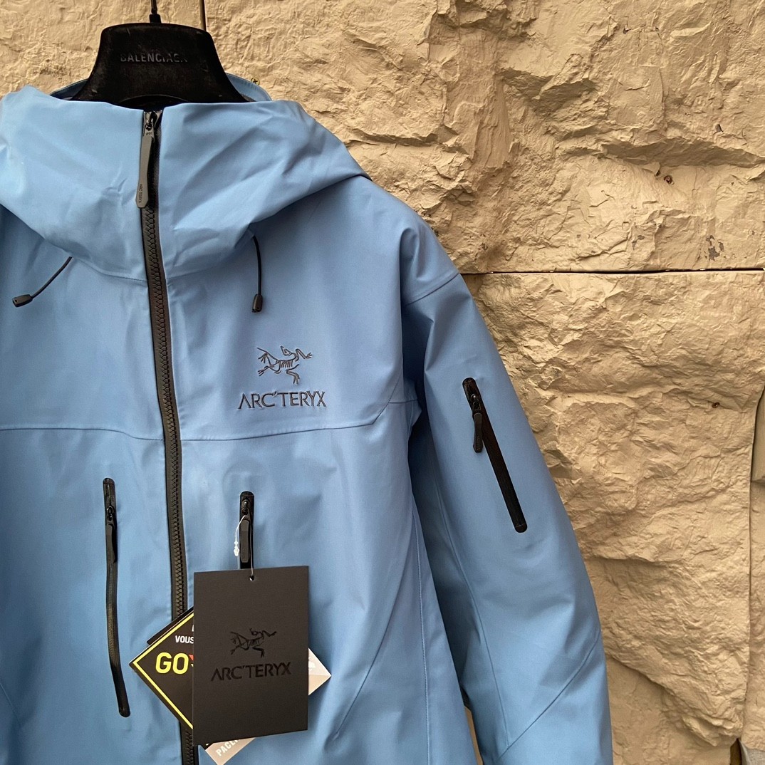 Arcteryx Alpha SV winter Jacket Men’s Light Blue Size M new