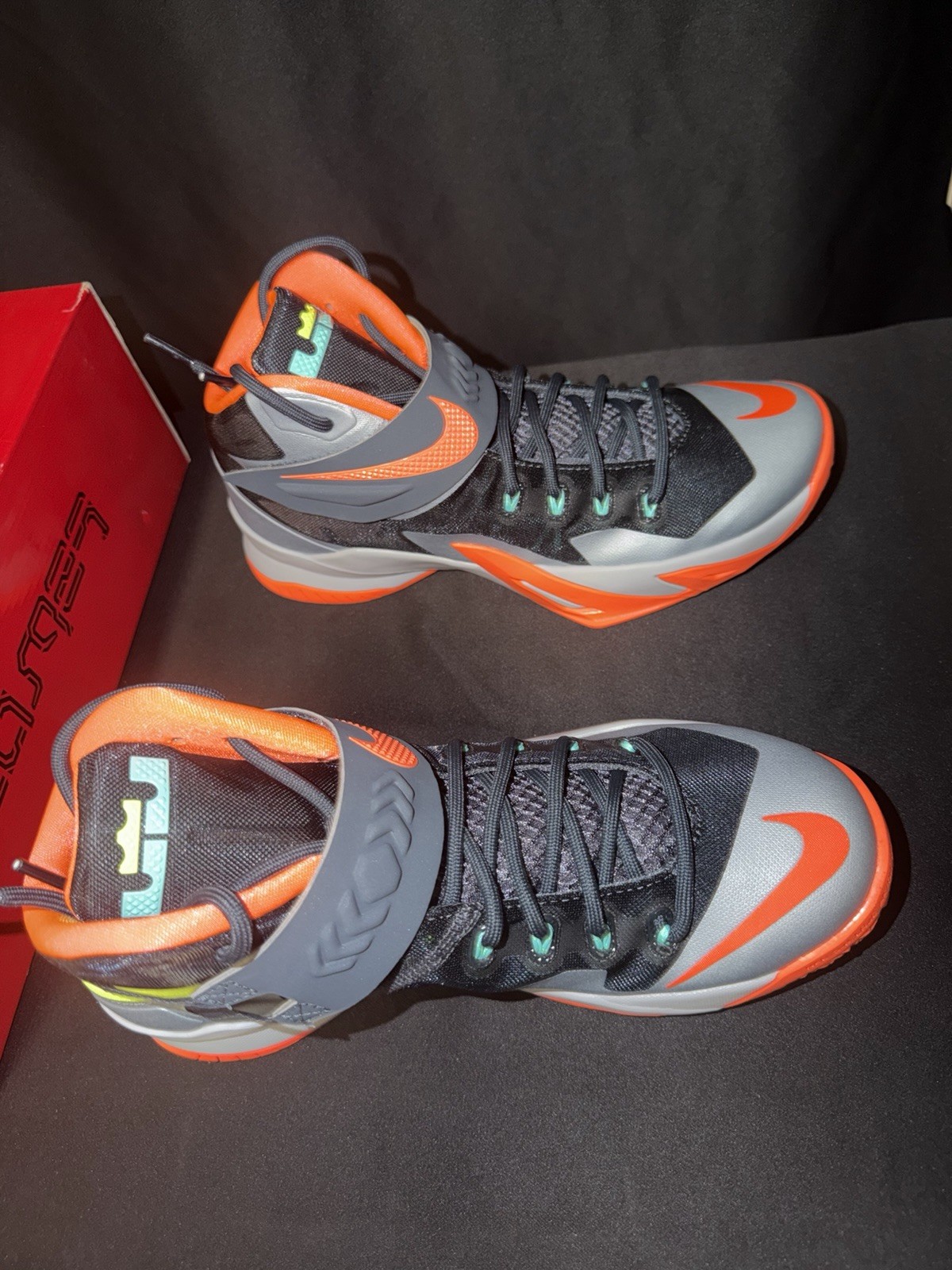 Nike LeBron Soldier 8 “Dark Magnet Turquoise Crimson”