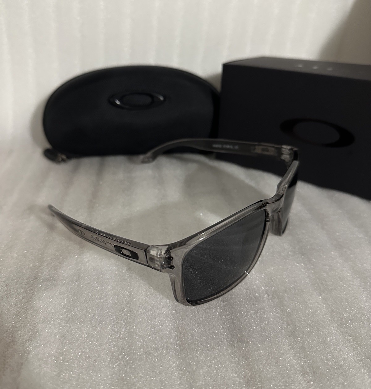 Oakley Holbrook Polarized Sunglasses Black Lens Square Sunglasses Polarized