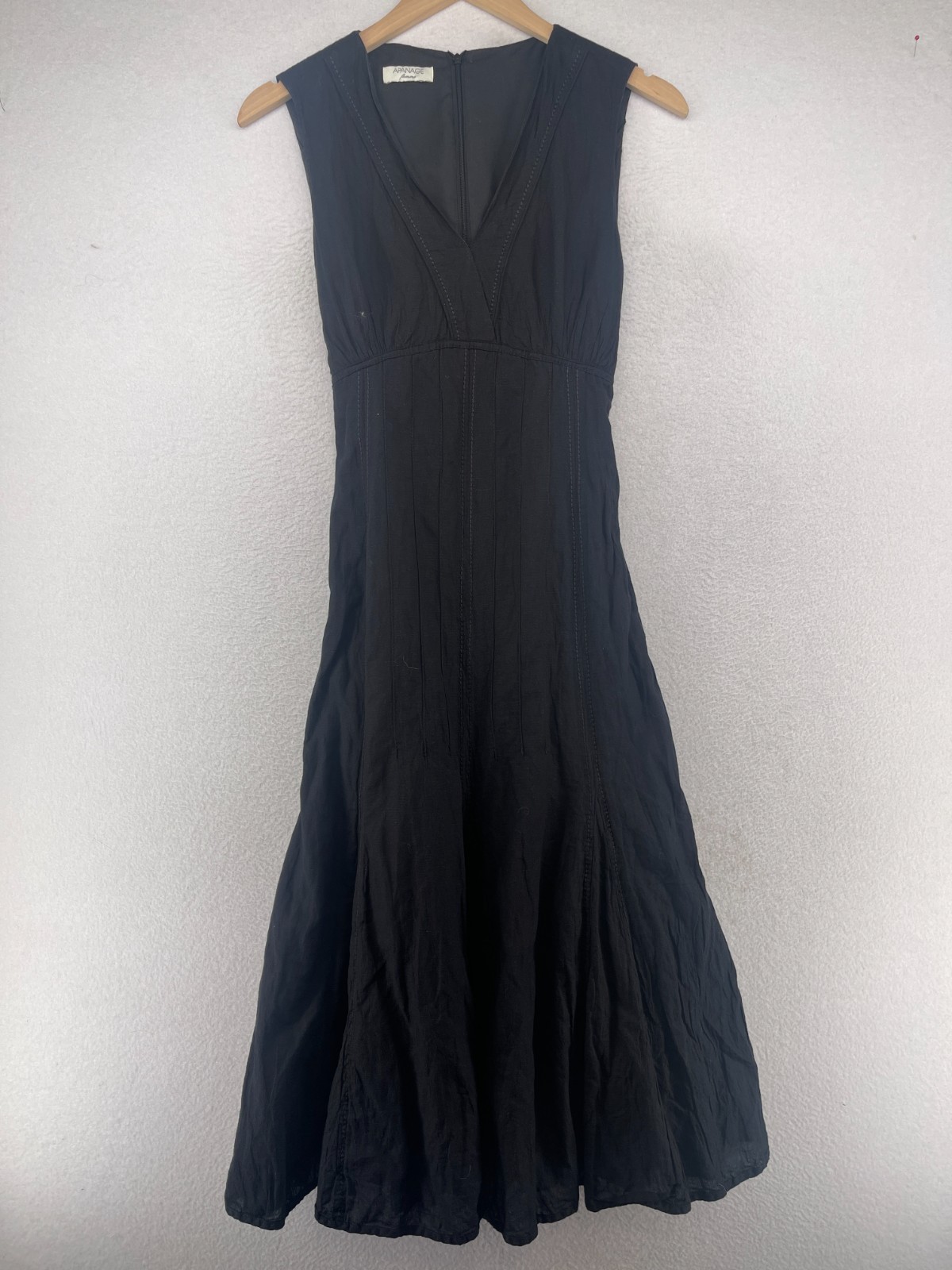 APANAGE Dress 6 Cotton Metallic Crinkle V-Neck Sleeveless Back Zip Tie Black